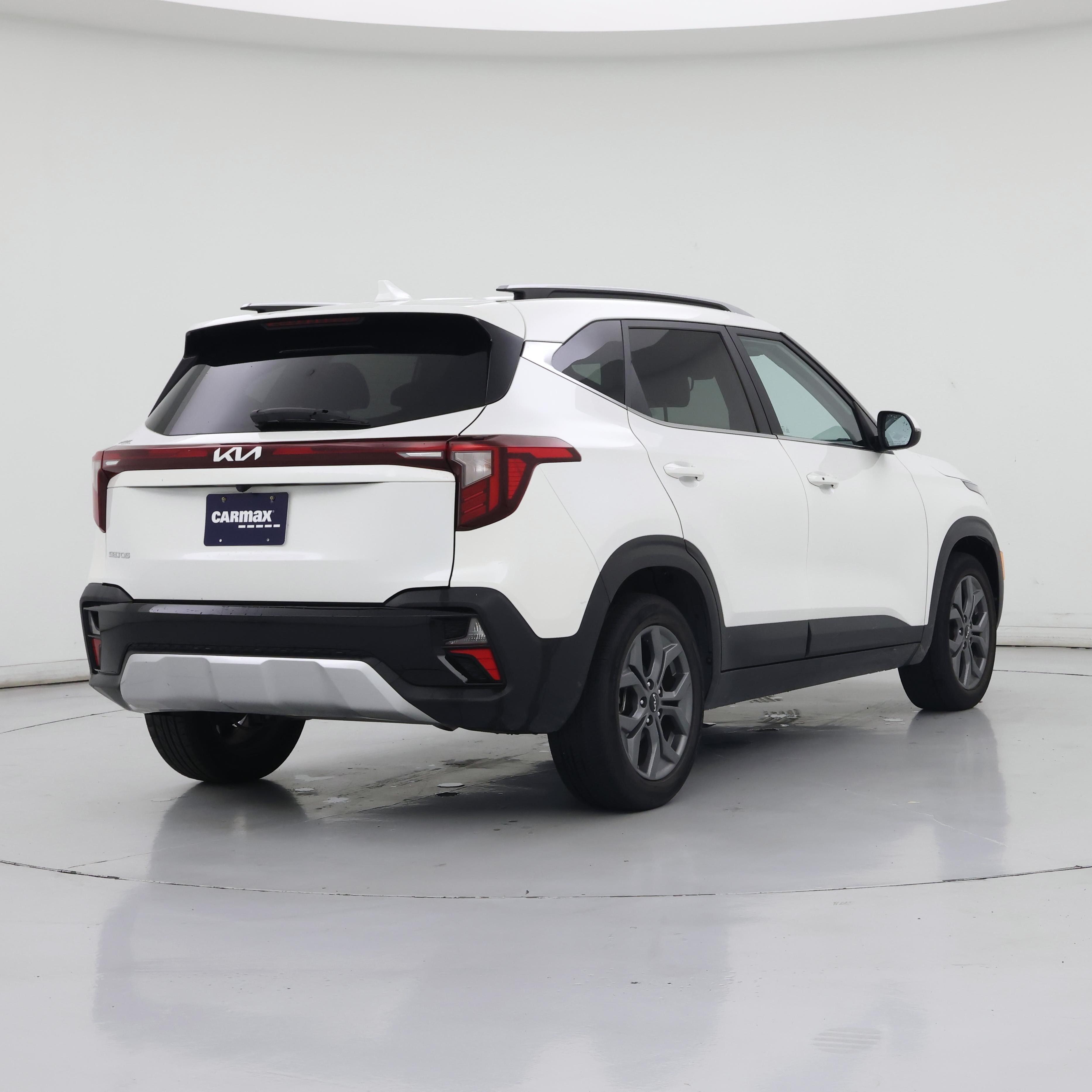 Thumbnail: 2024 Kia Seltos - 8