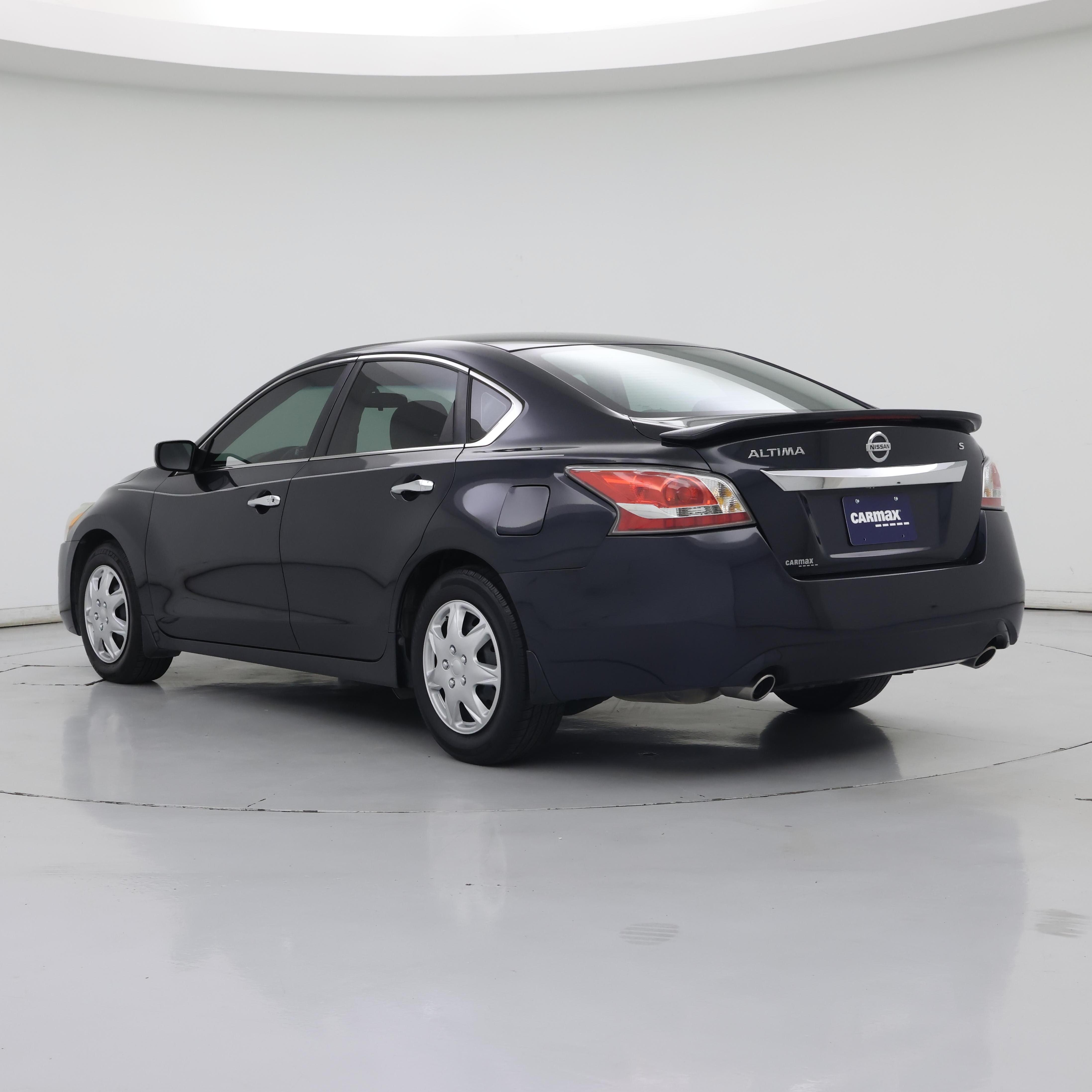 Thumbnail: 2015 Nissan Altima - 2