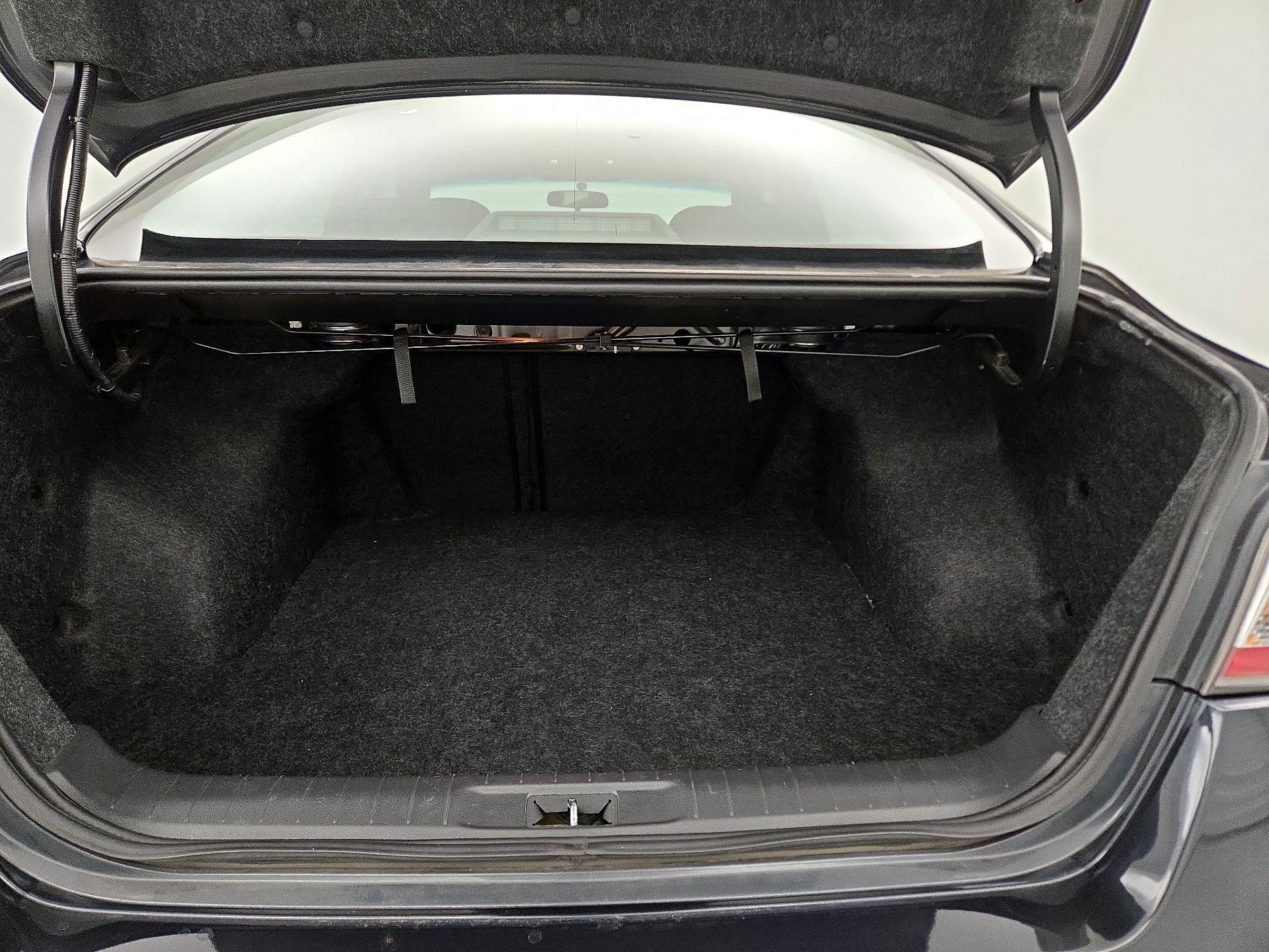 Thumbnail: 2015 Nissan Altima - 19