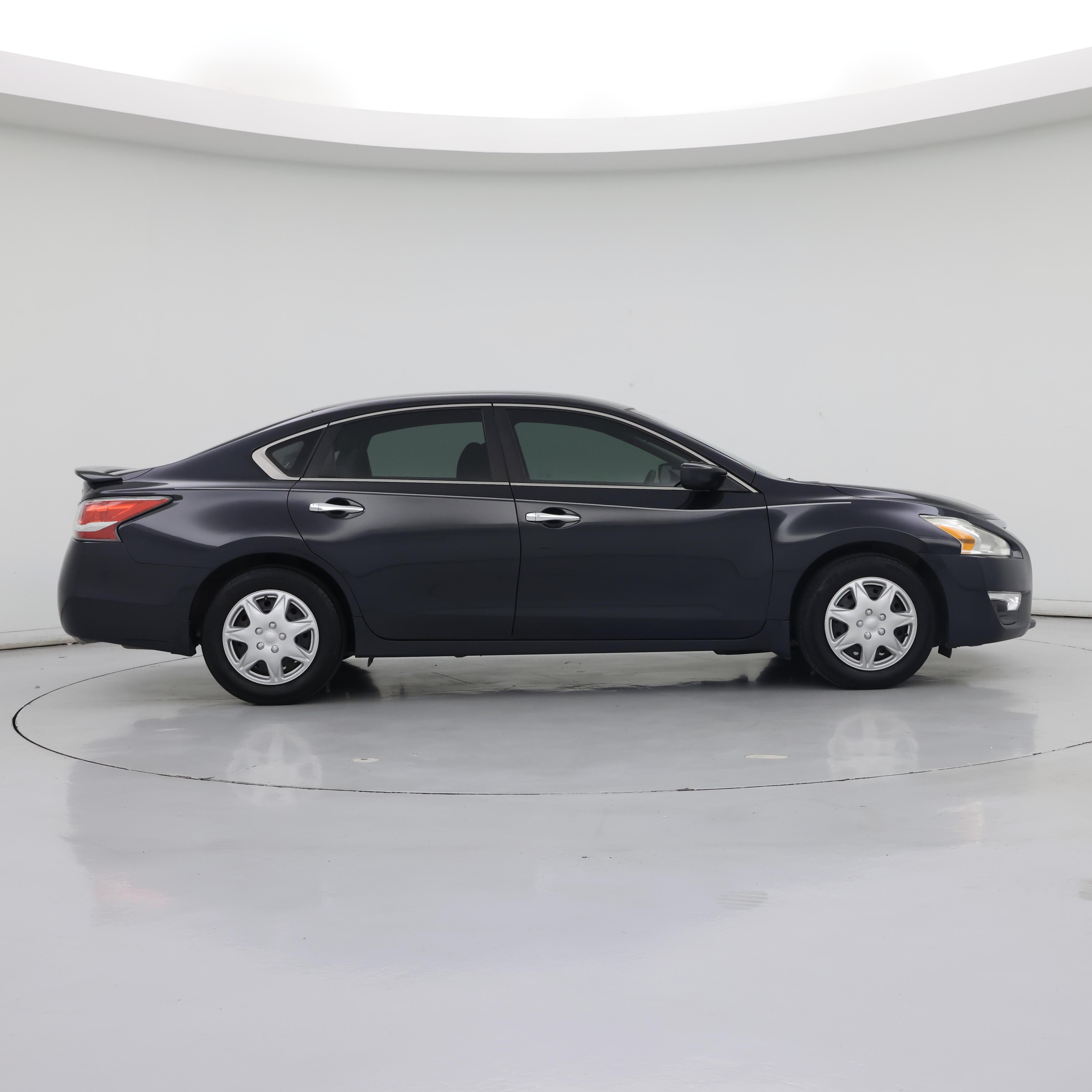 Thumbnail: 2015 Nissan Altima - 7