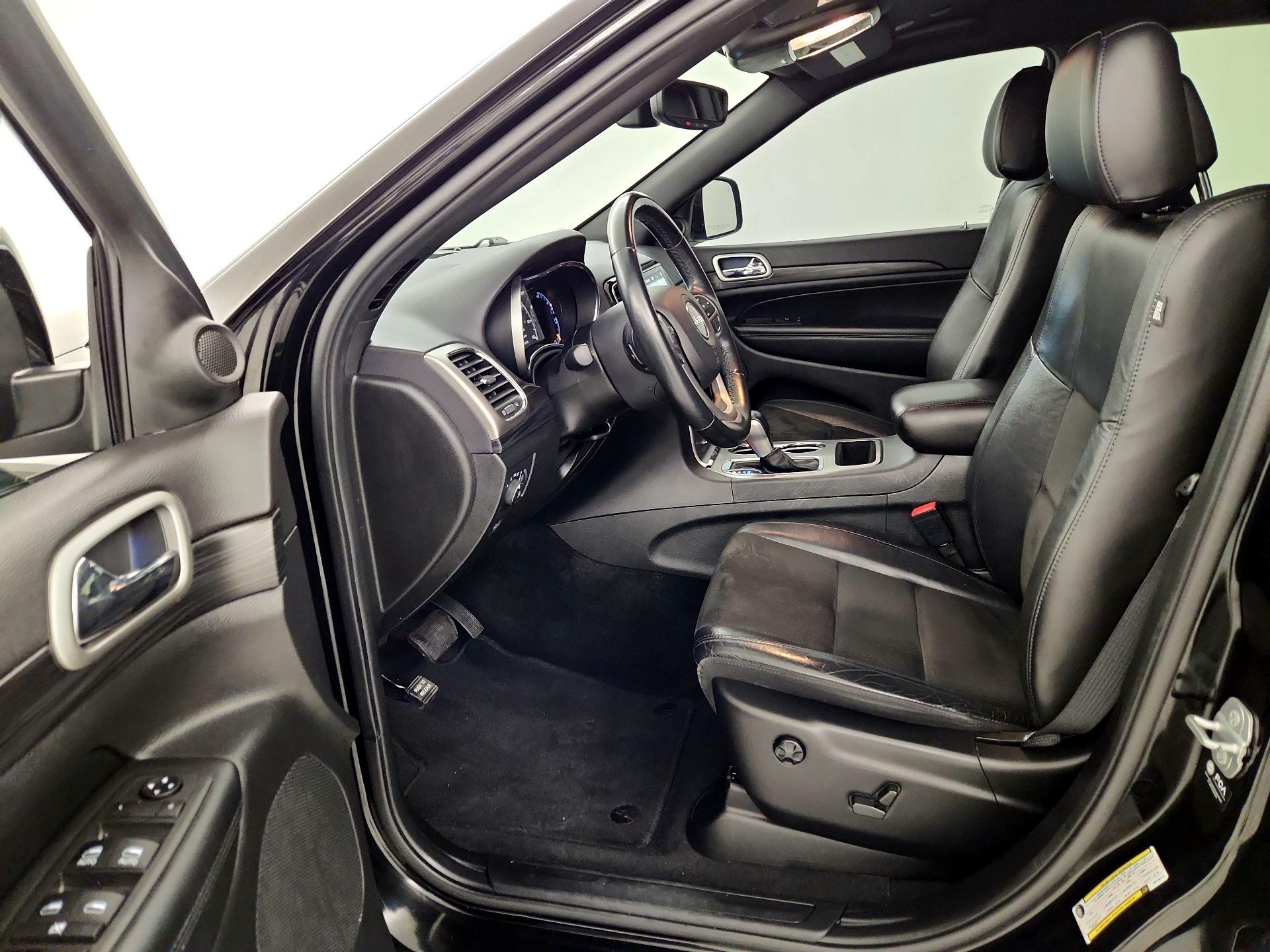 Thumbnail: 2022 Jeep Grand Cherokee - 11