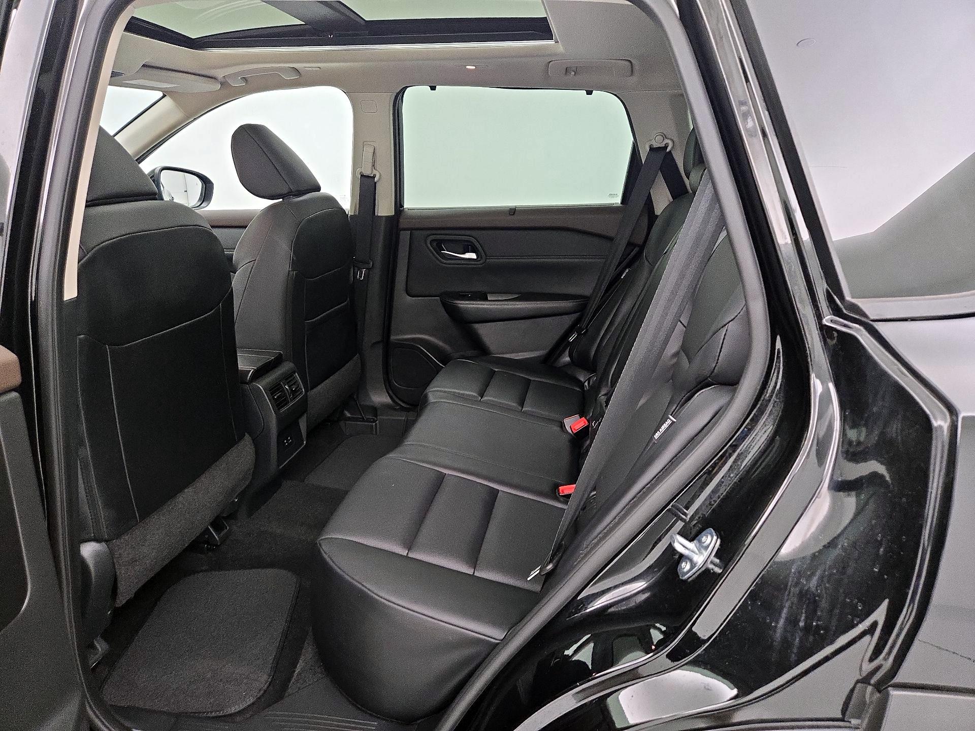 Thumbnail: 2023 Nissan Rogue - 20