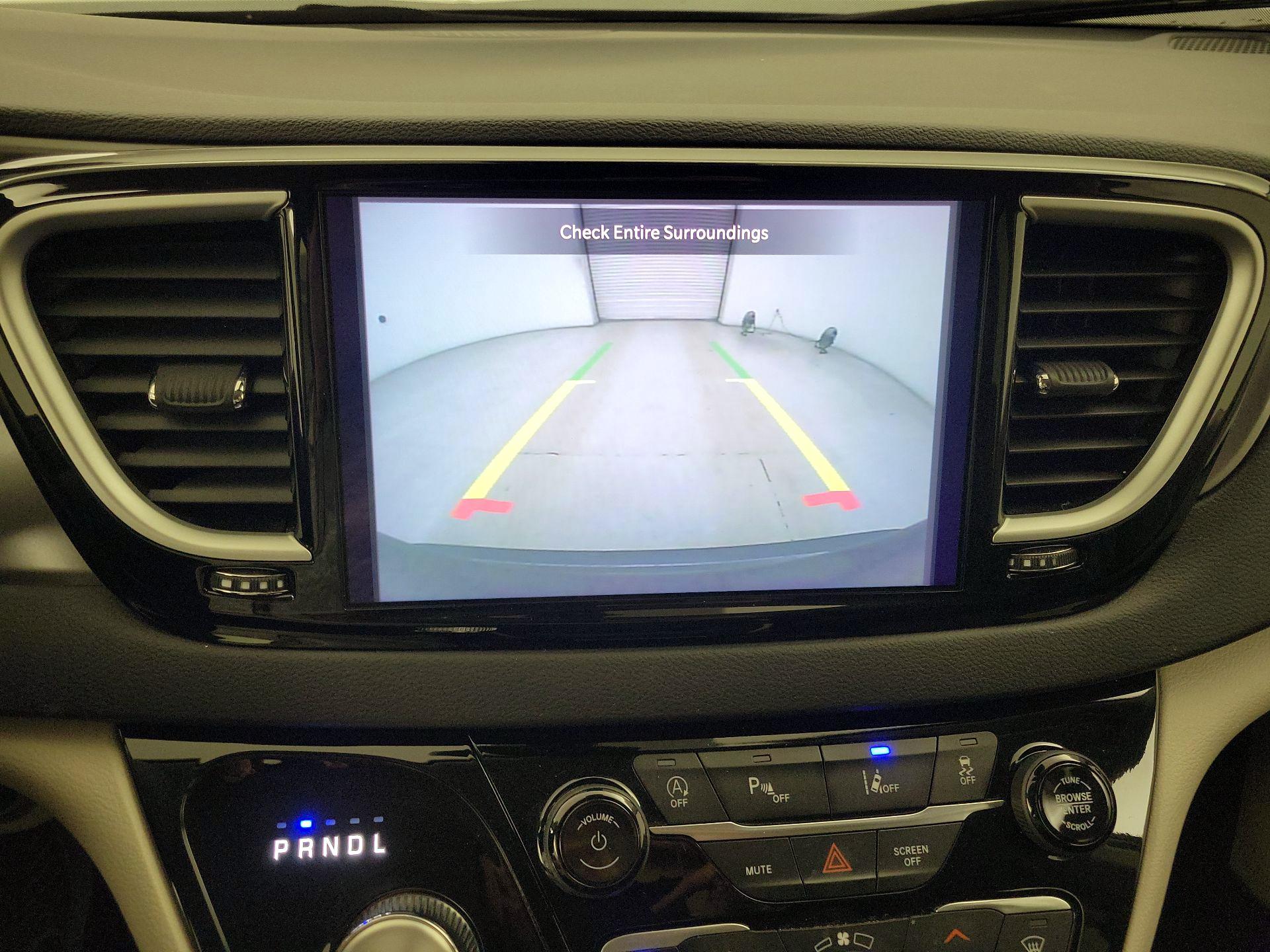 Thumbnail: 2023 Chrysler Pacifica - 14