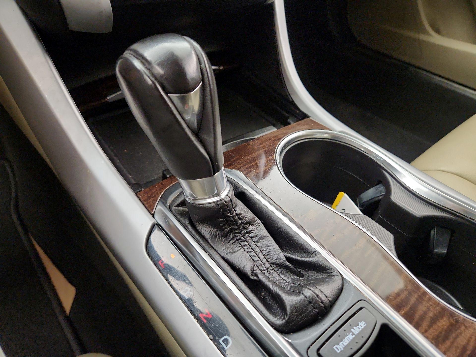 Thumbnail: 2020 Acura TLX - 15