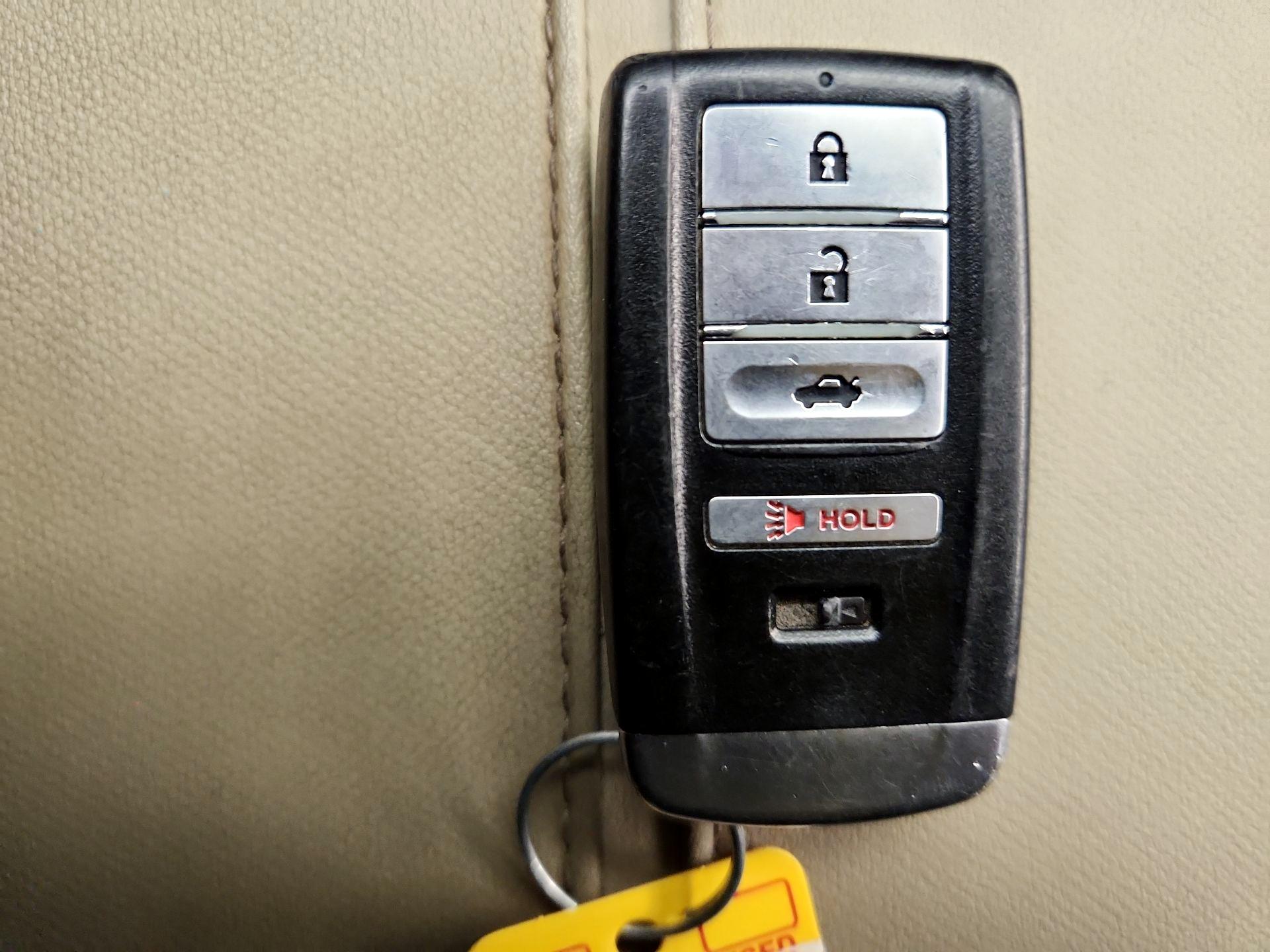 Thumbnail: 2020 Acura TLX - 18