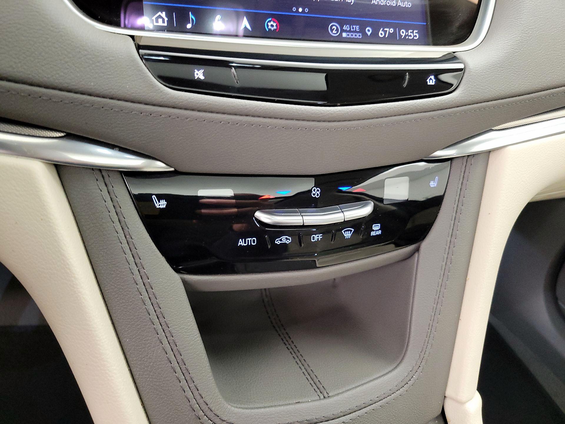 Thumbnail: 2023 Cadillac XT5 - 17