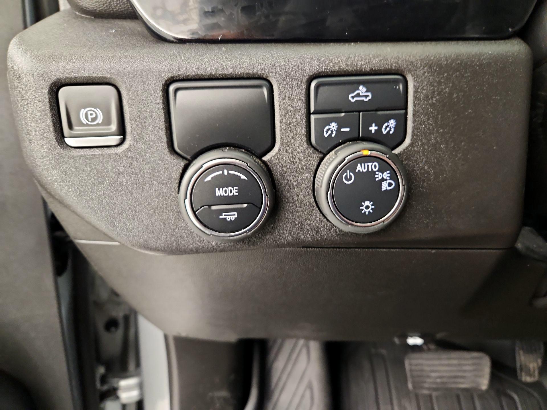 Thumbnail: 2024 Chevrolet Silverado 1500 - 13