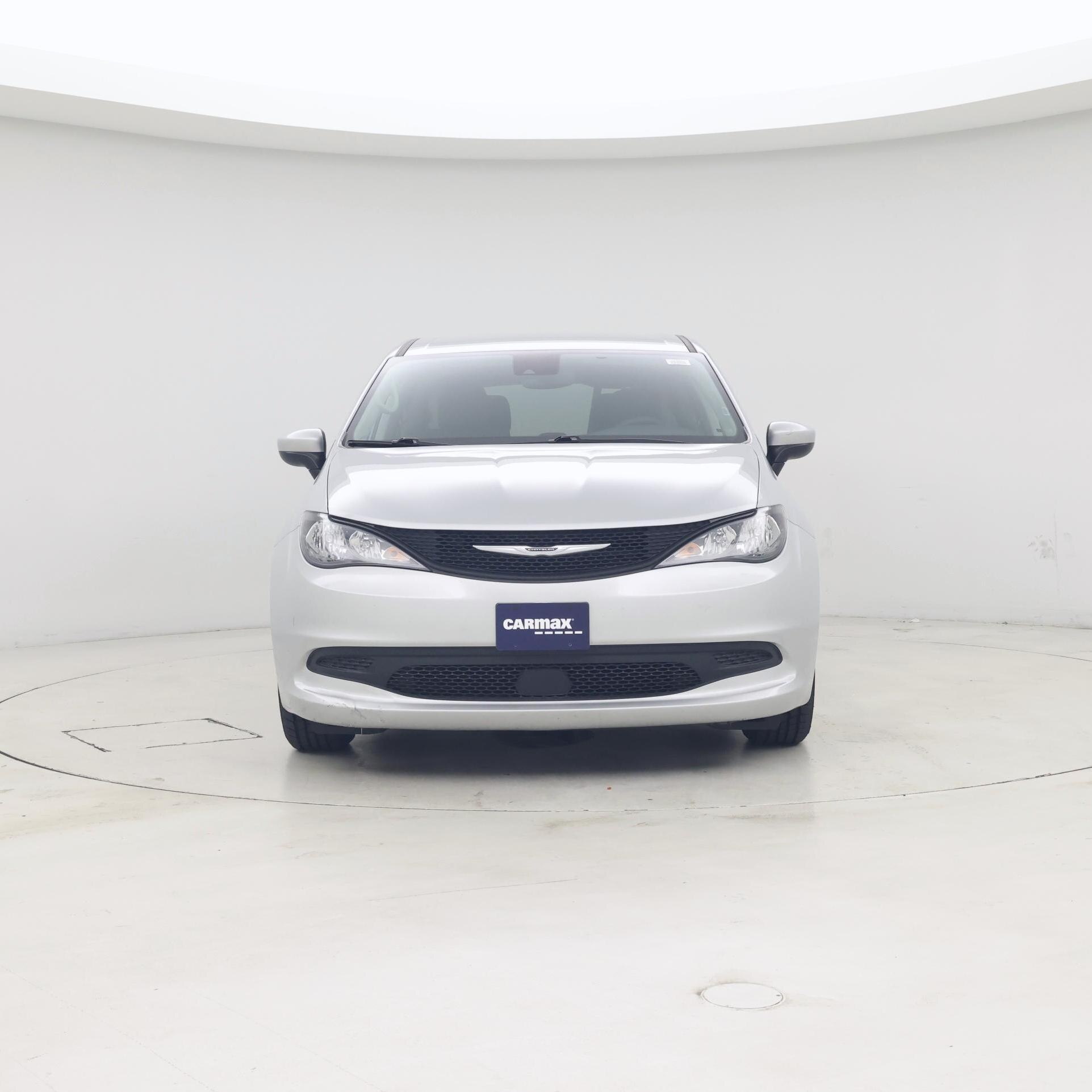 Thumbnail: 2023 Chrysler Voyager - 5