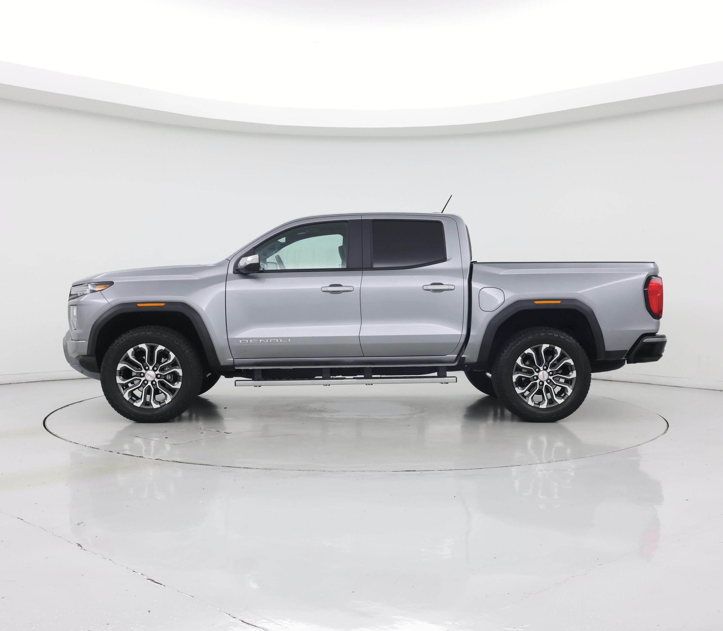 Thumbnail: 2025 GMC Canyon - 3