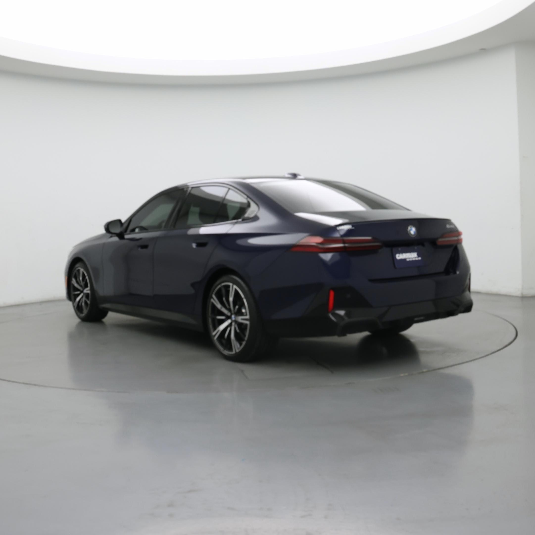 Thumbnail: 2025 BMW 5 Series - 2