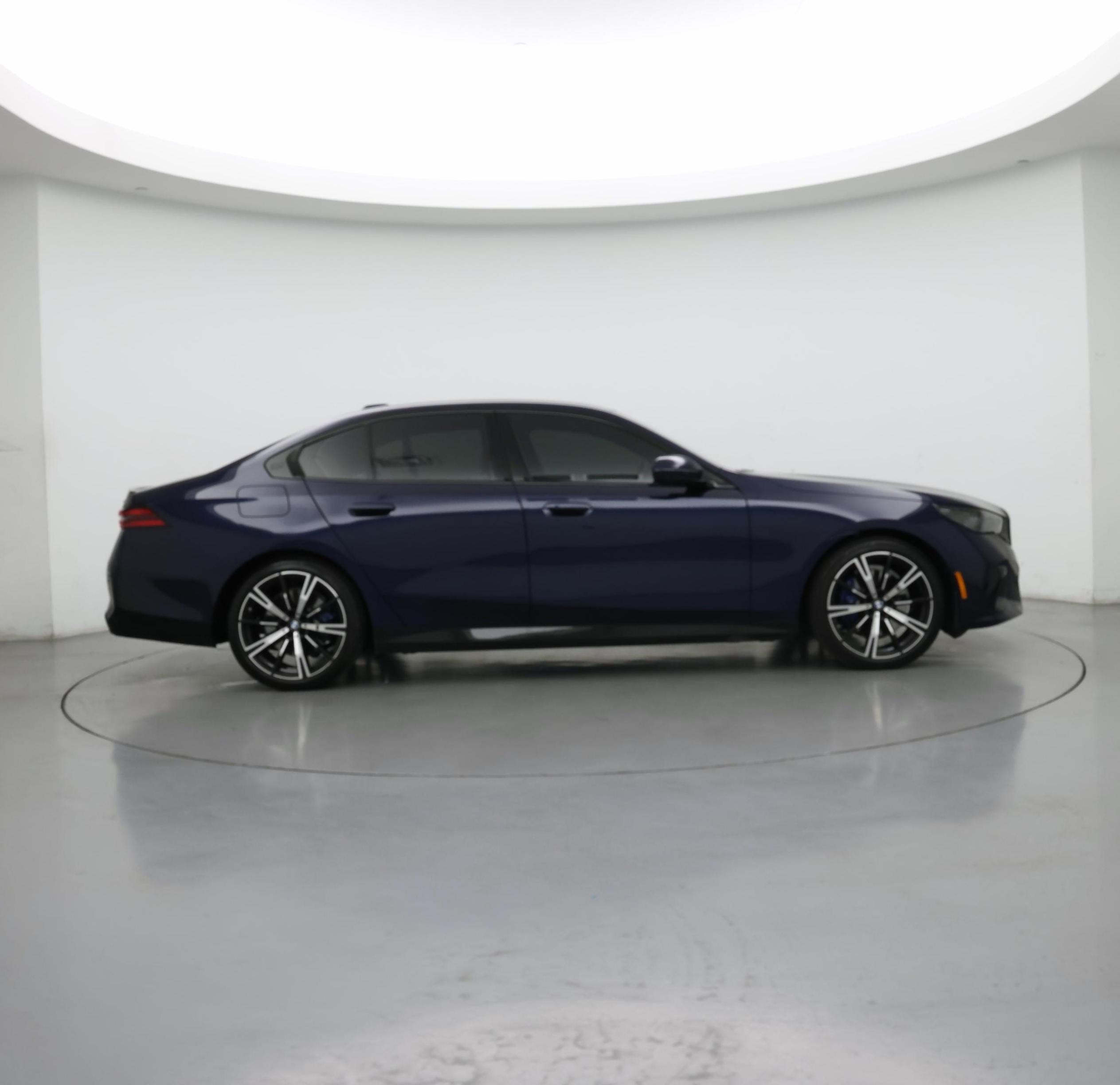 Thumbnail: 2025 BMW 5 Series - 7
