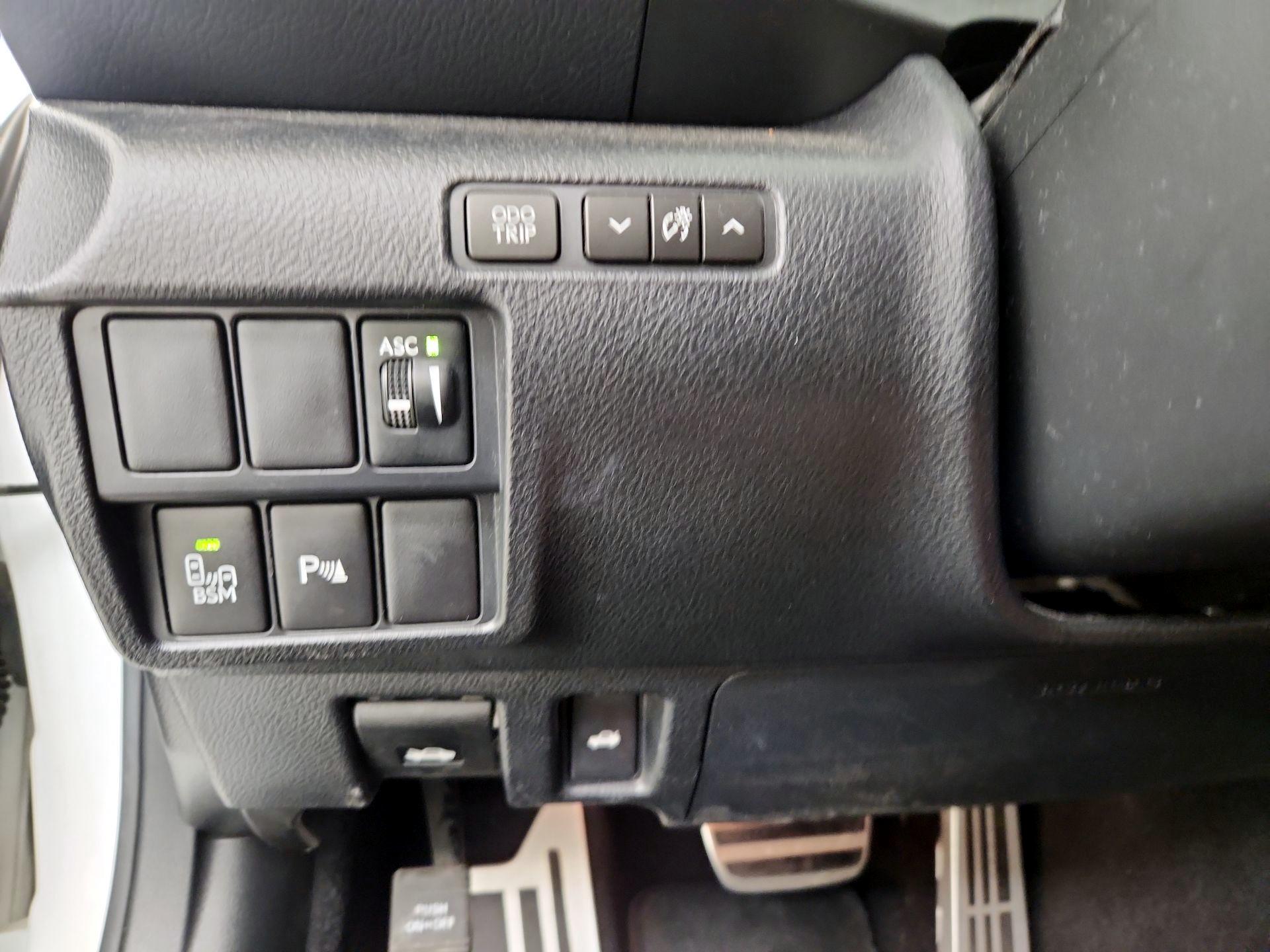 Thumbnail: 2016 Lexus RC - 13