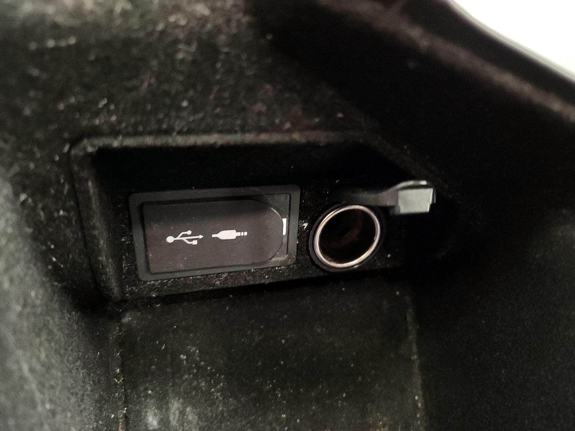 Thumbnail: 2016 Lexus RC - 19