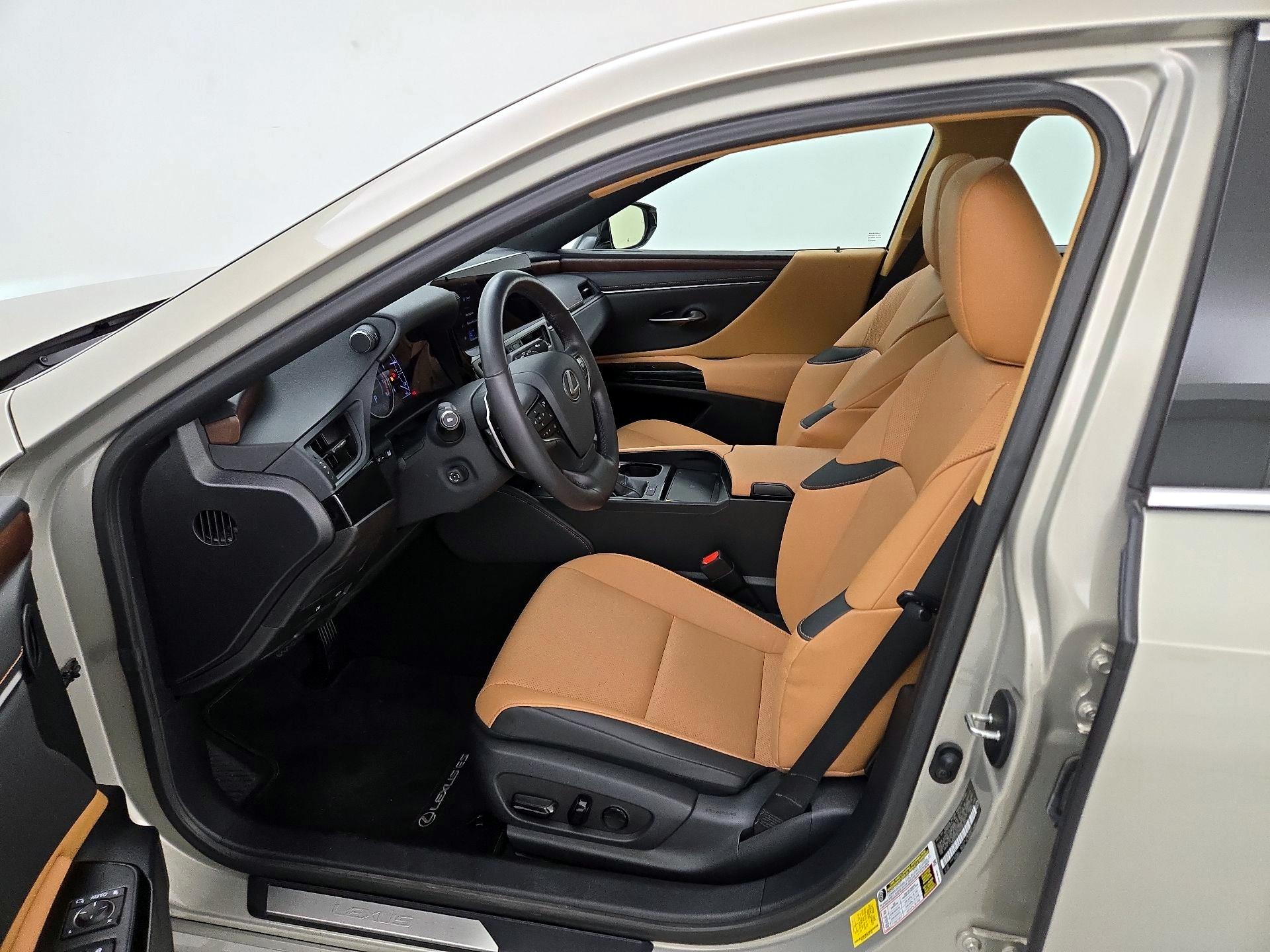 Thumbnail: 2024 Lexus ES - 11