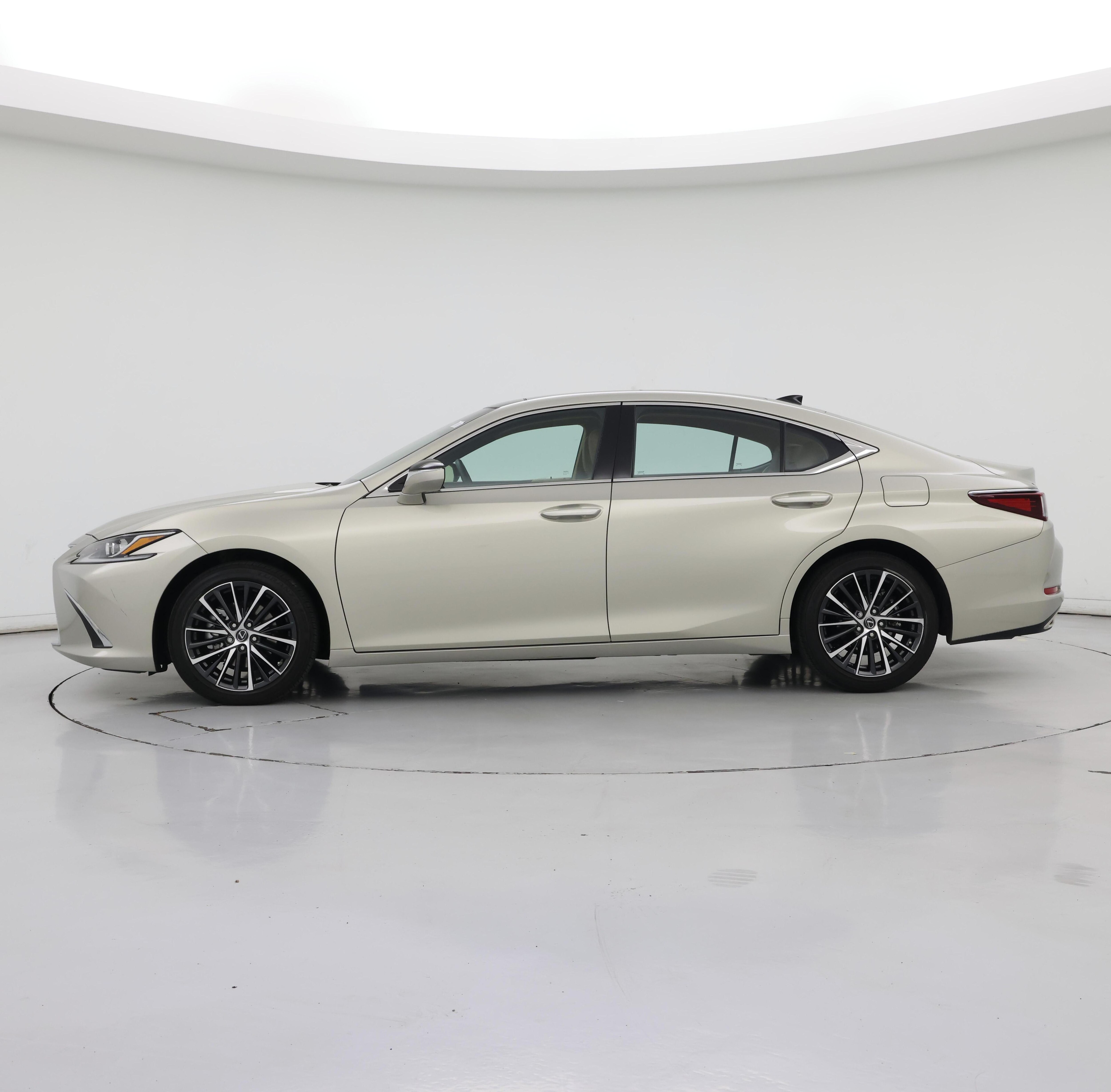 Thumbnail: 2024 Lexus ES - 3