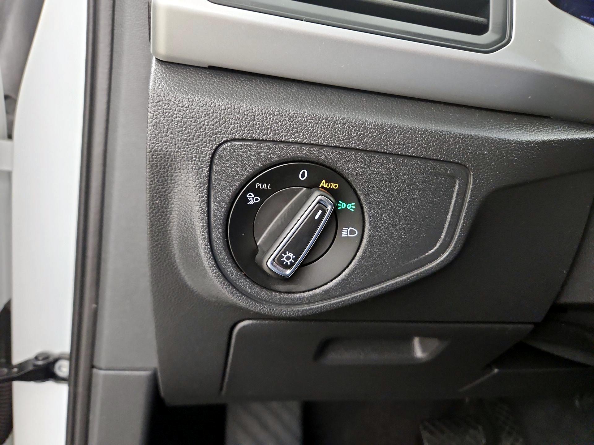 Thumbnail: 2023 Volkswagen Atlas - 13