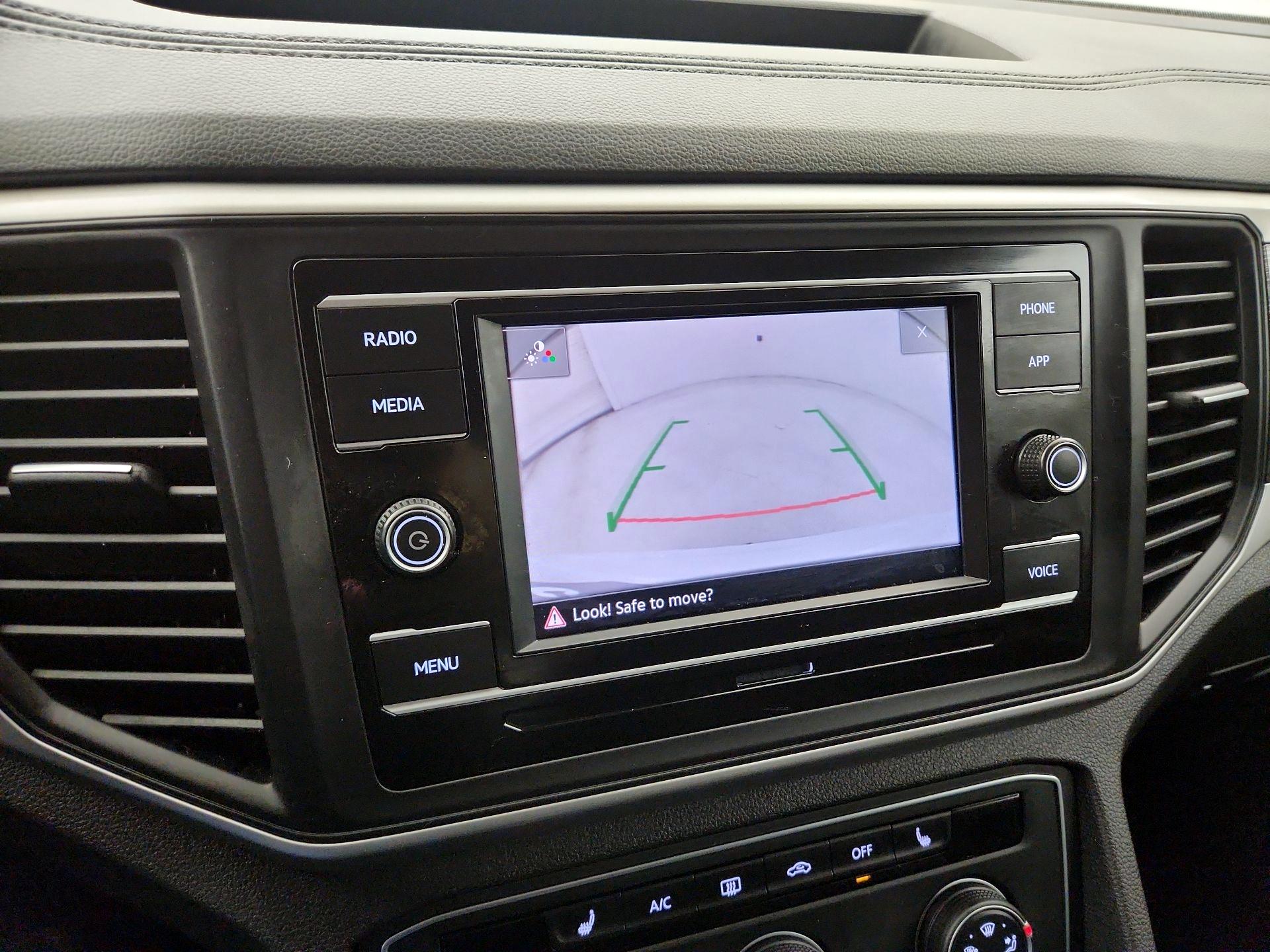 Thumbnail: 2023 Volkswagen Atlas - 14