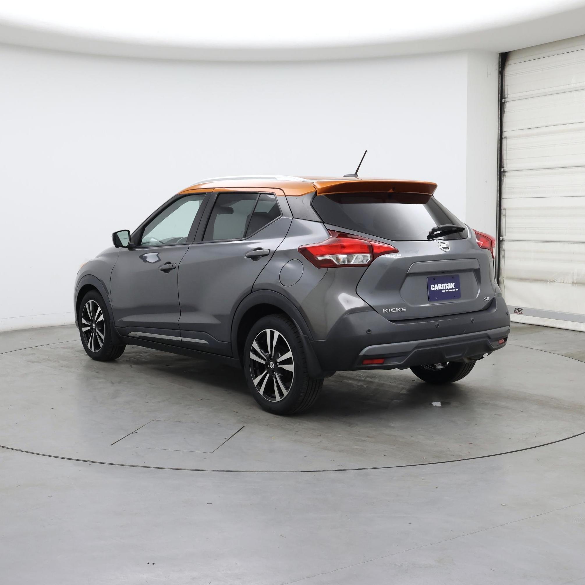 Thumbnail: 2020 Nissan Kicks - 2