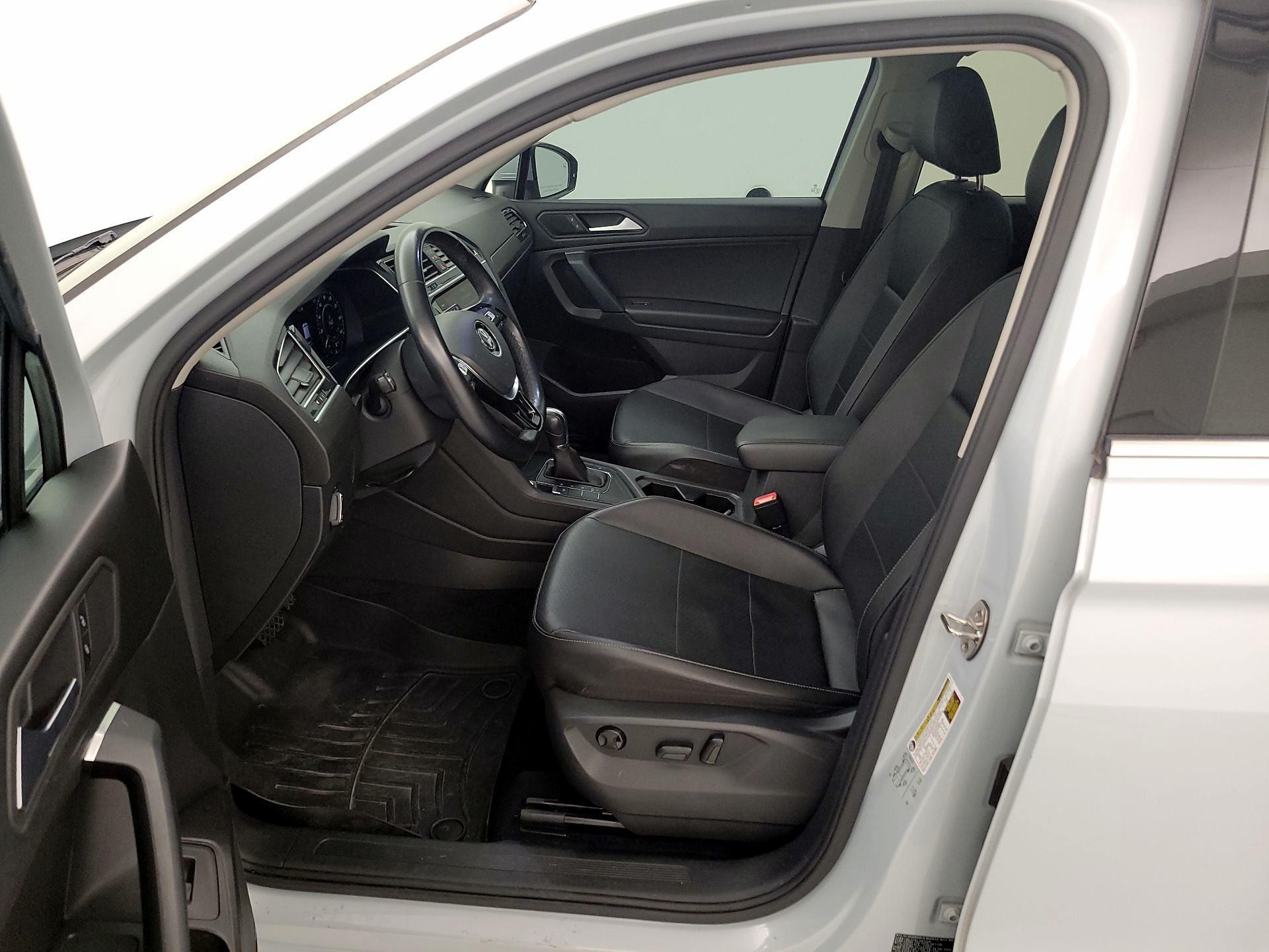 Thumbnail: 2019 Volkswagen Tiguan - 11