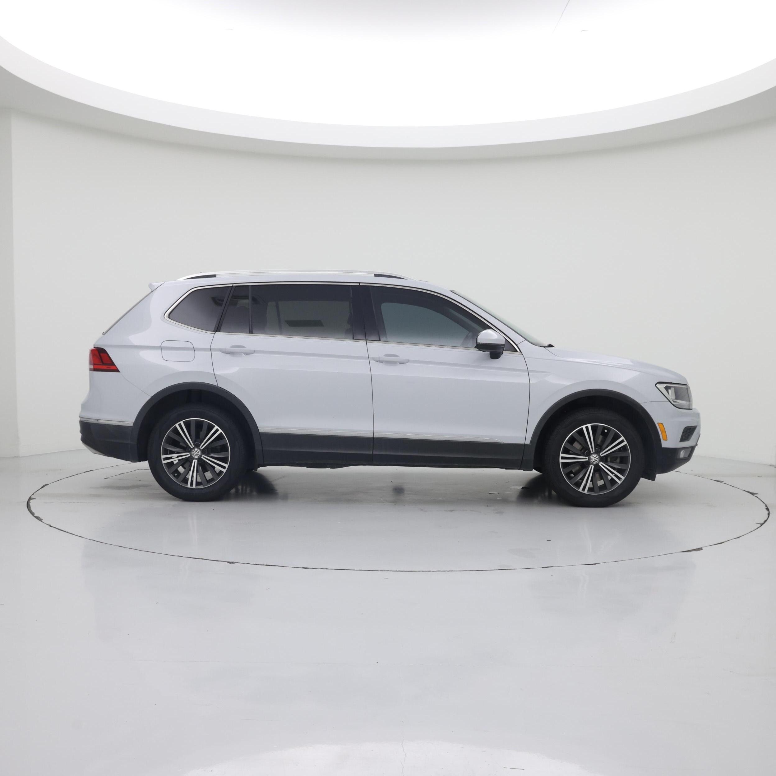 Thumbnail: 2019 Volkswagen Tiguan - 7