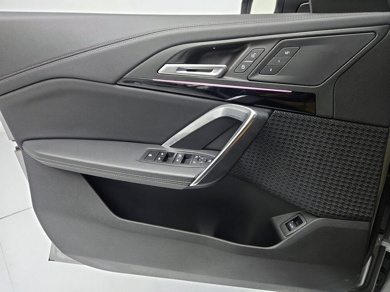 2024 BMW X1 28i - Photo 13