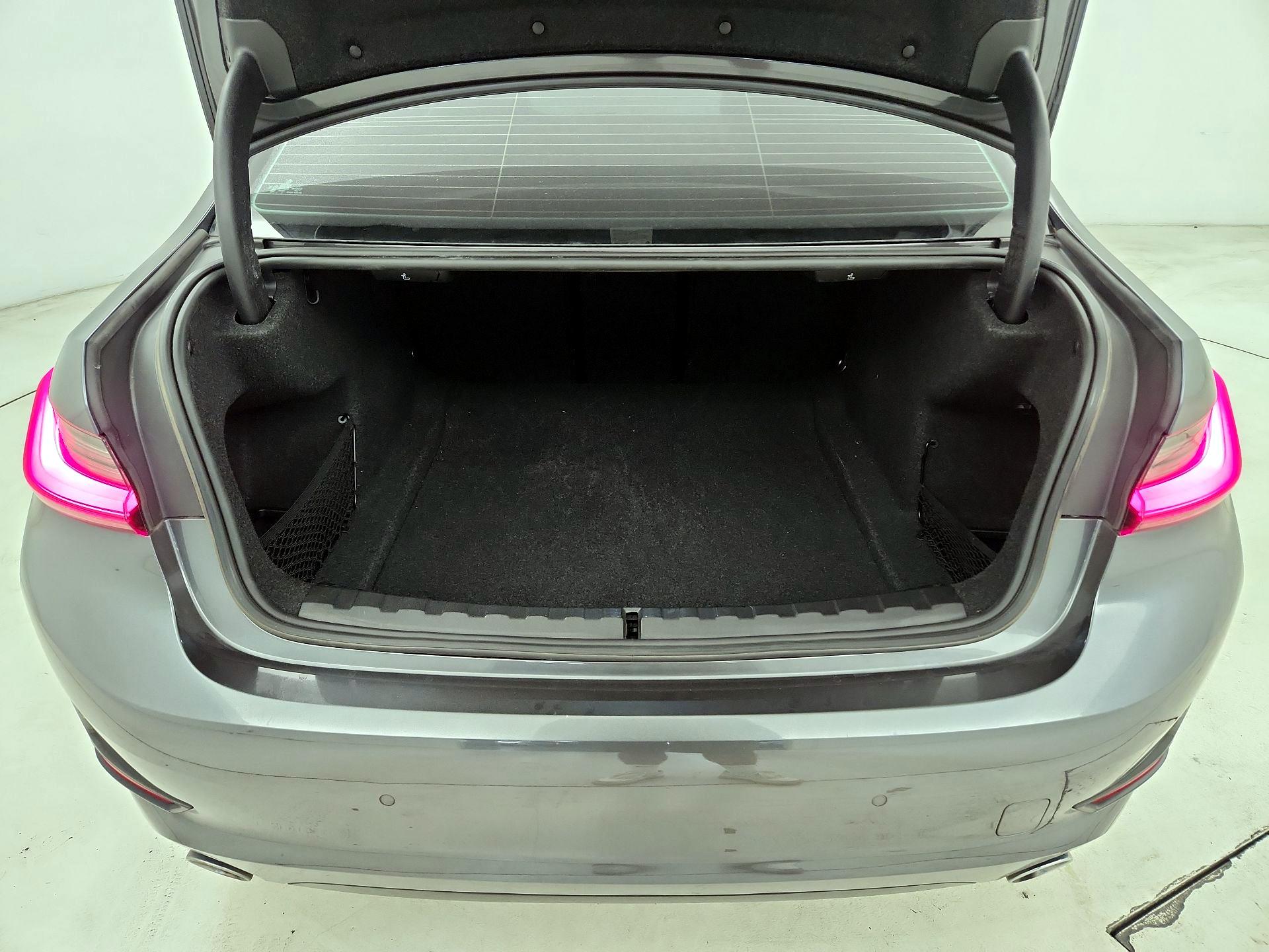 Thumbnail: 2021 BMW 3 Series - 16