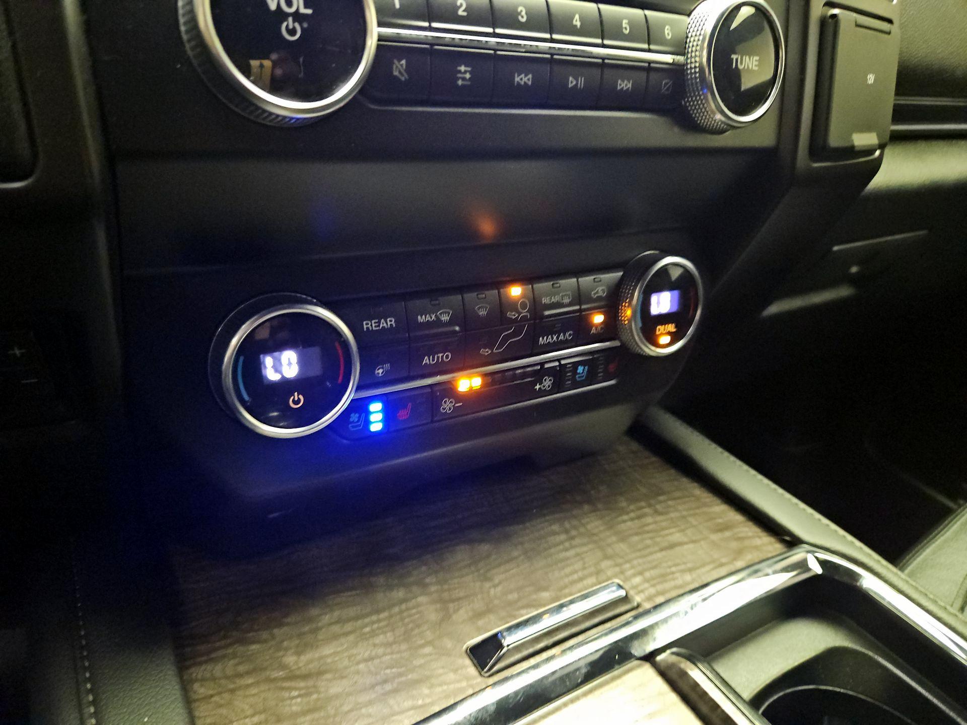 Thumbnail: 2020 Ford Expedition - 17