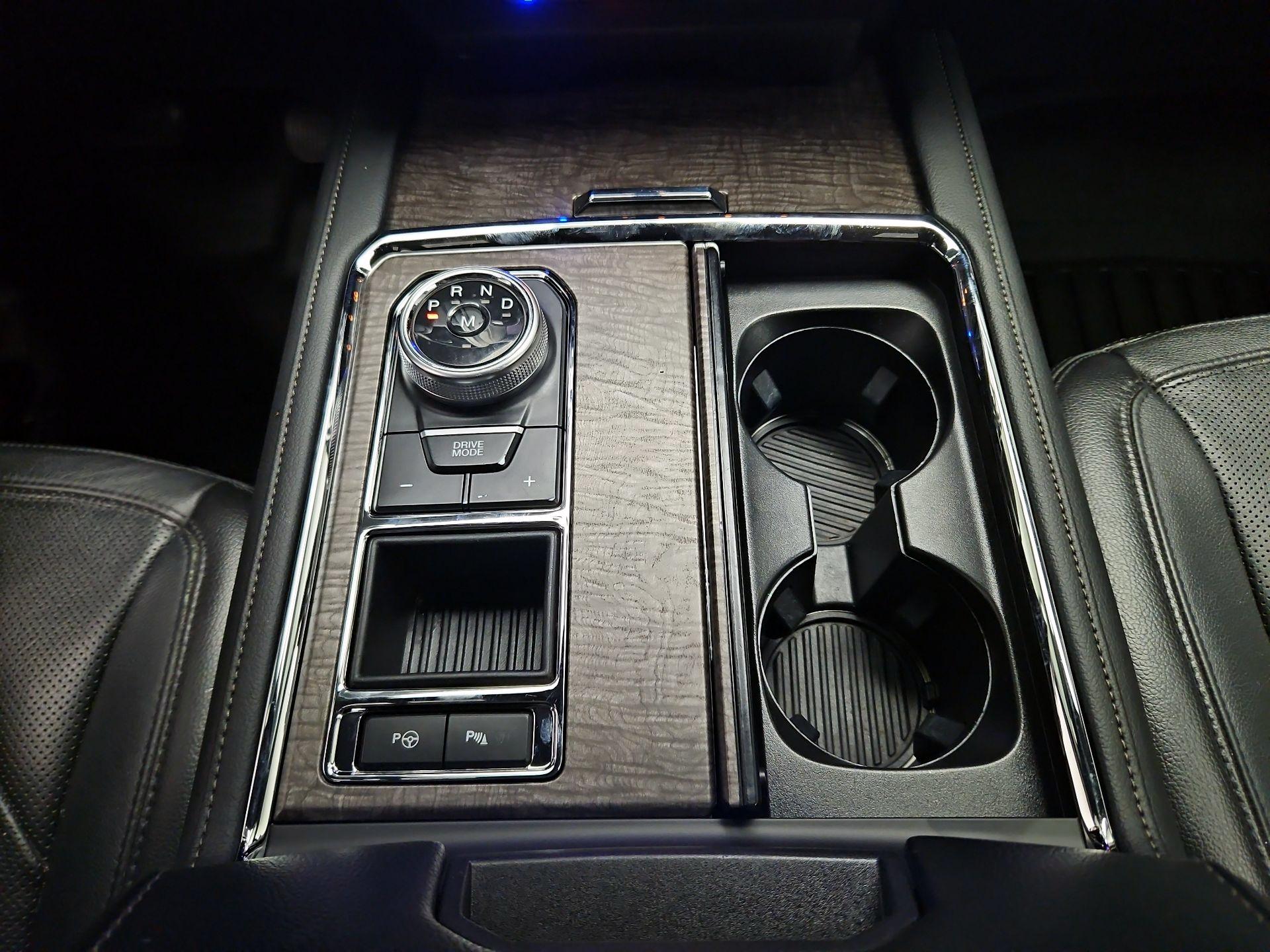 Thumbnail: 2020 Ford Expedition - 18