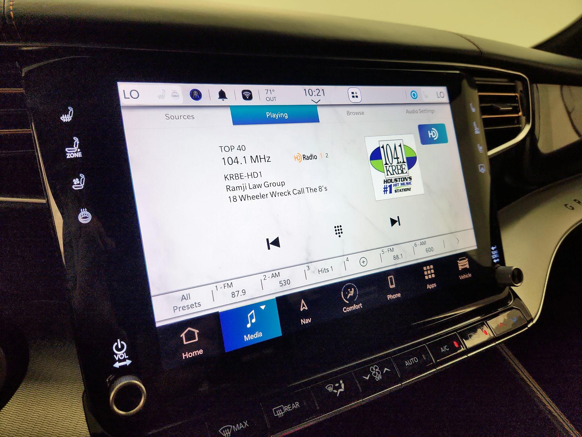 Thumbnail: 2022 Jeep Grand Wagoneer - 16