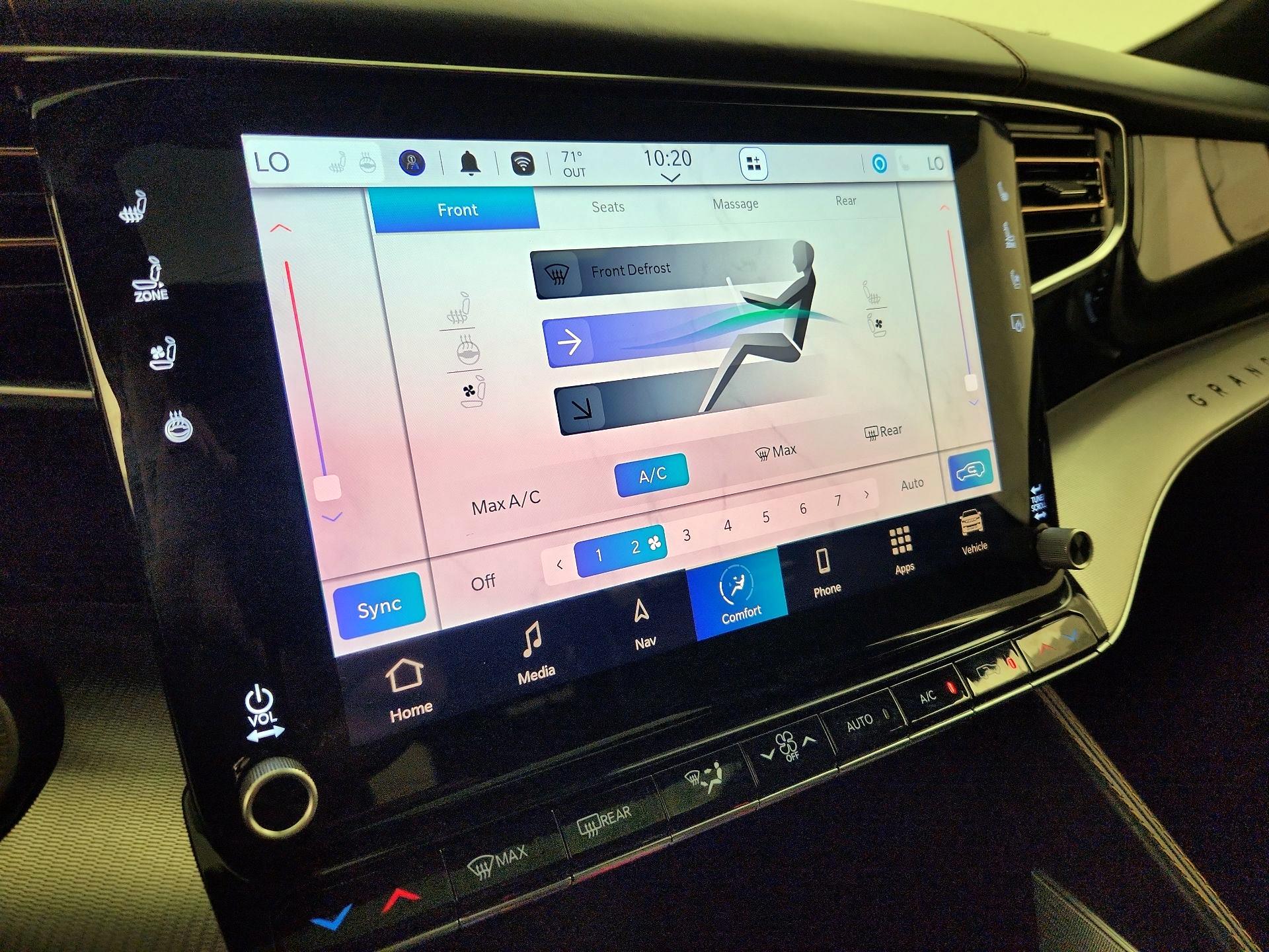 Thumbnail: 2022 Jeep Grand Wagoneer - 17