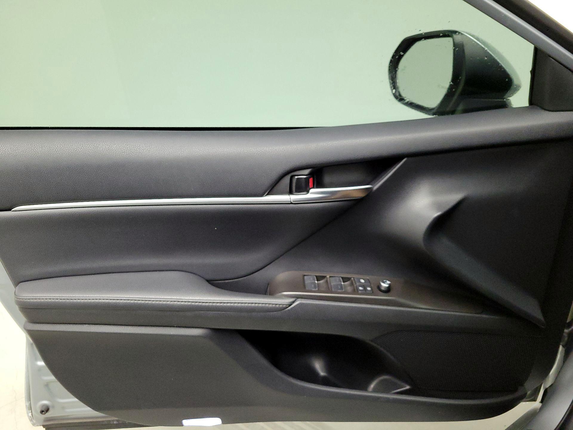 Thumbnail: 2023 Toyota Camry - 12