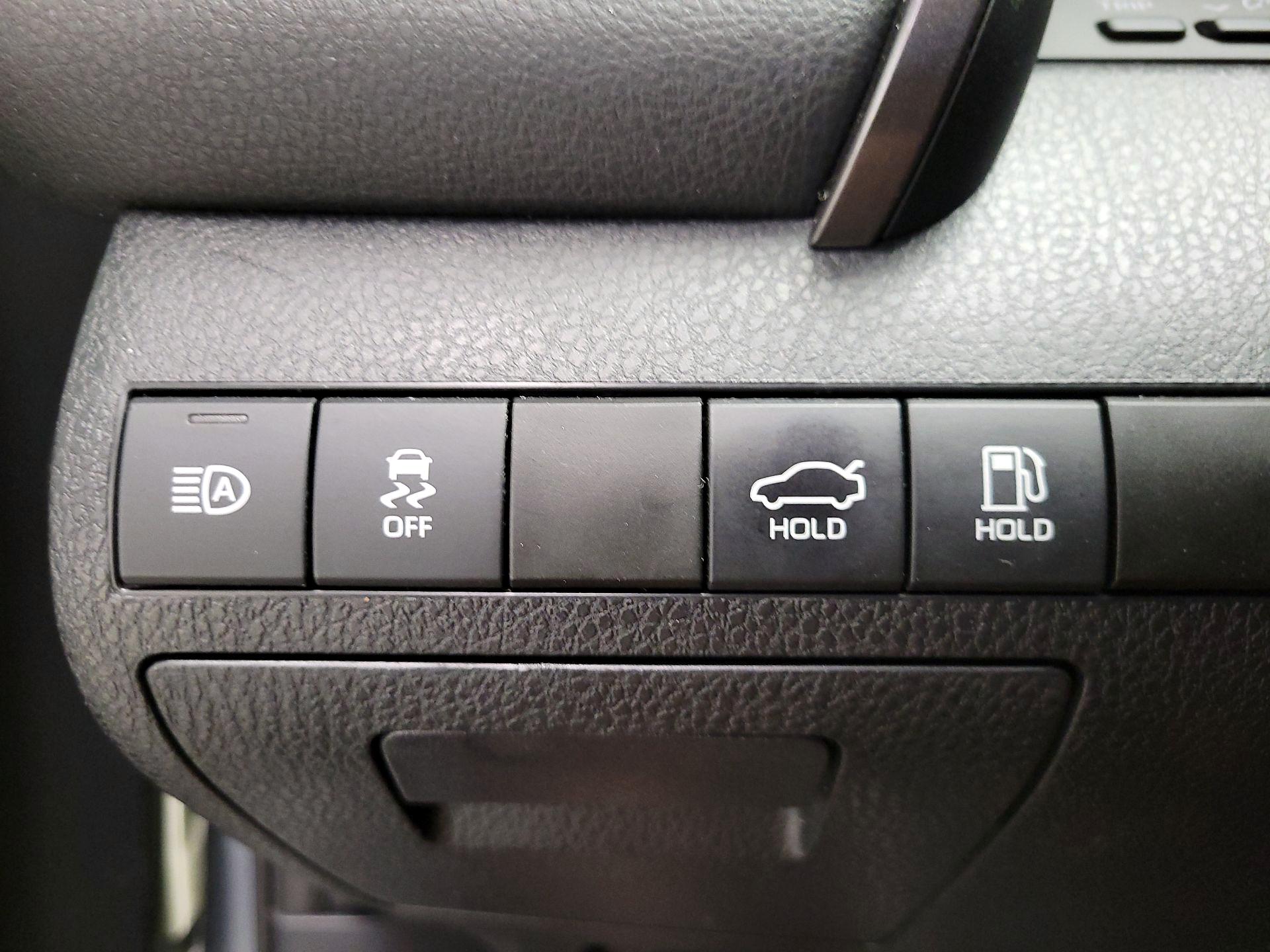 Thumbnail: 2023 Toyota Camry - 13