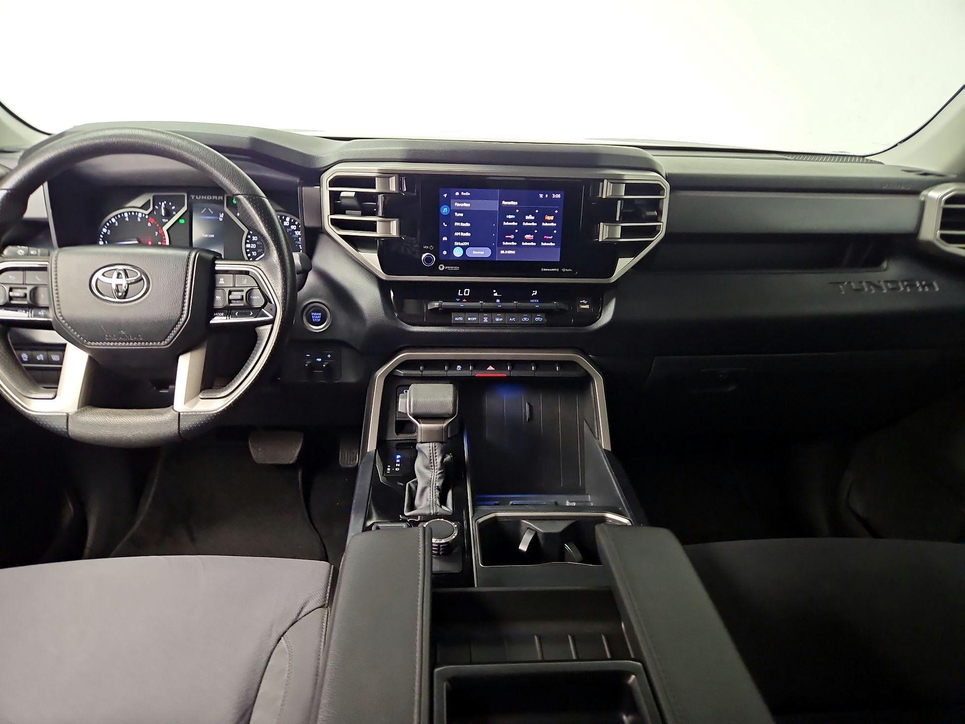 Thumbnail: 2024 Toyota Tundra - 9