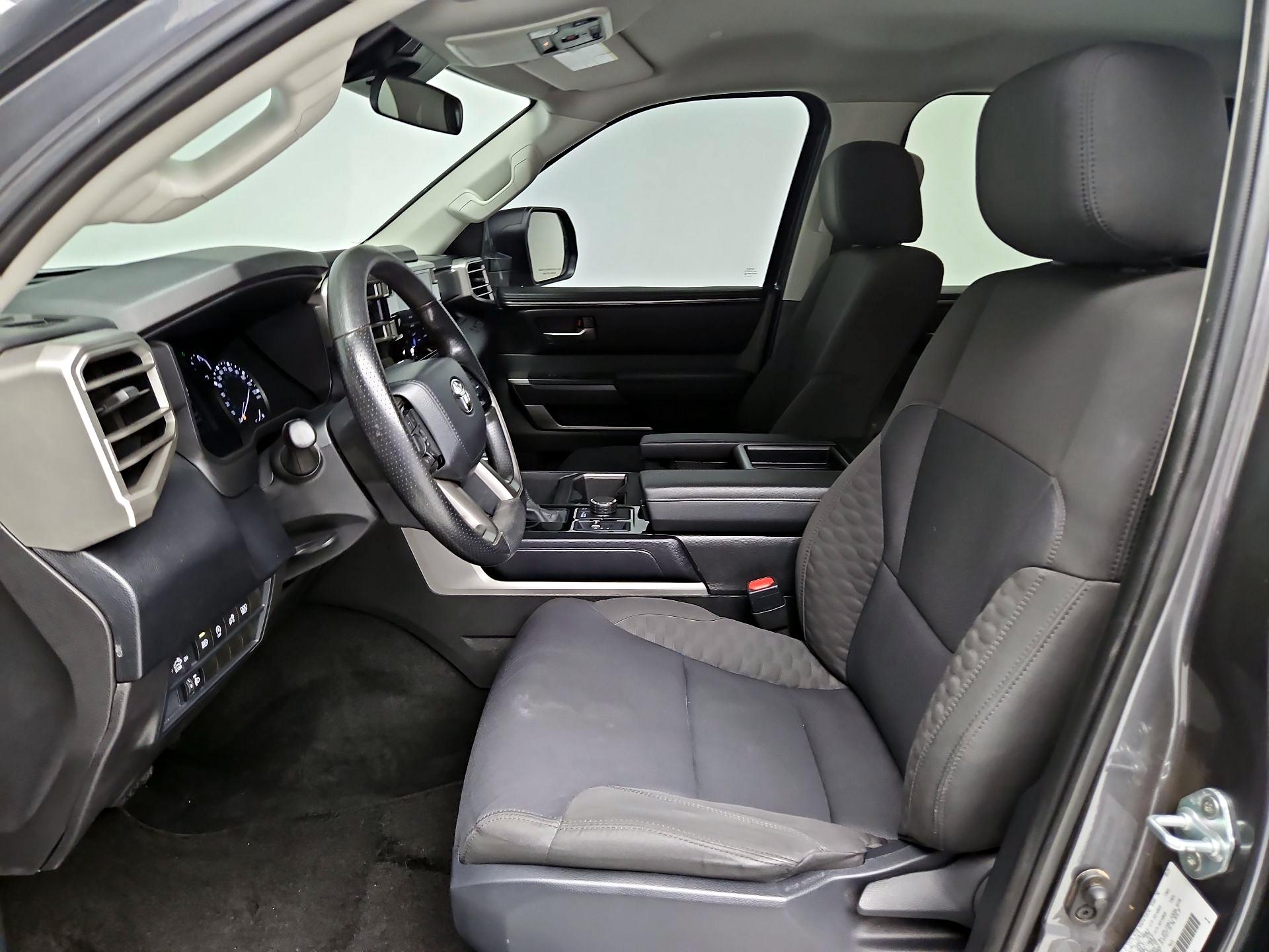 Thumbnail: 2024 Toyota Tundra - 11