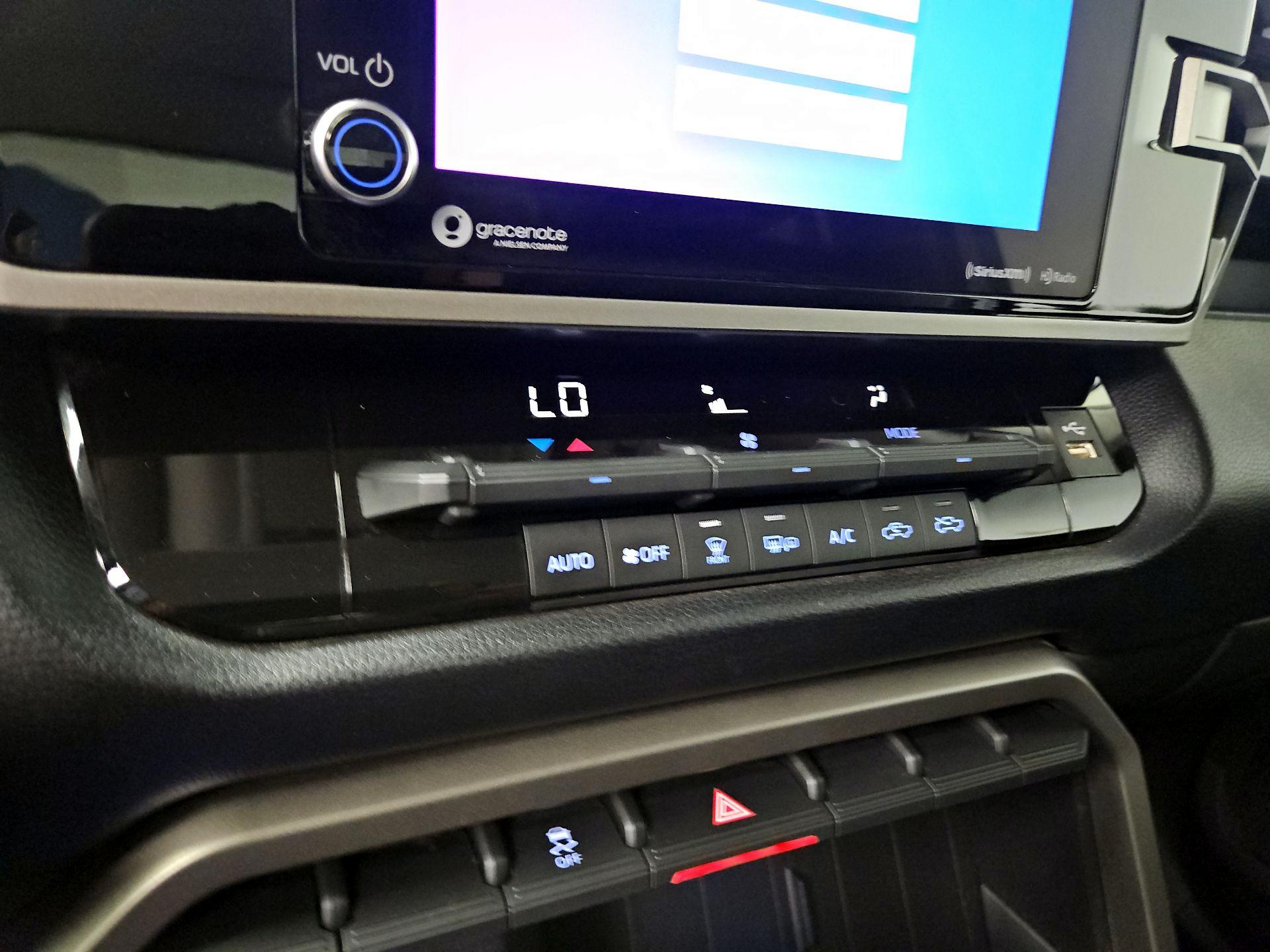 Thumbnail: 2024 Toyota Tundra - 16