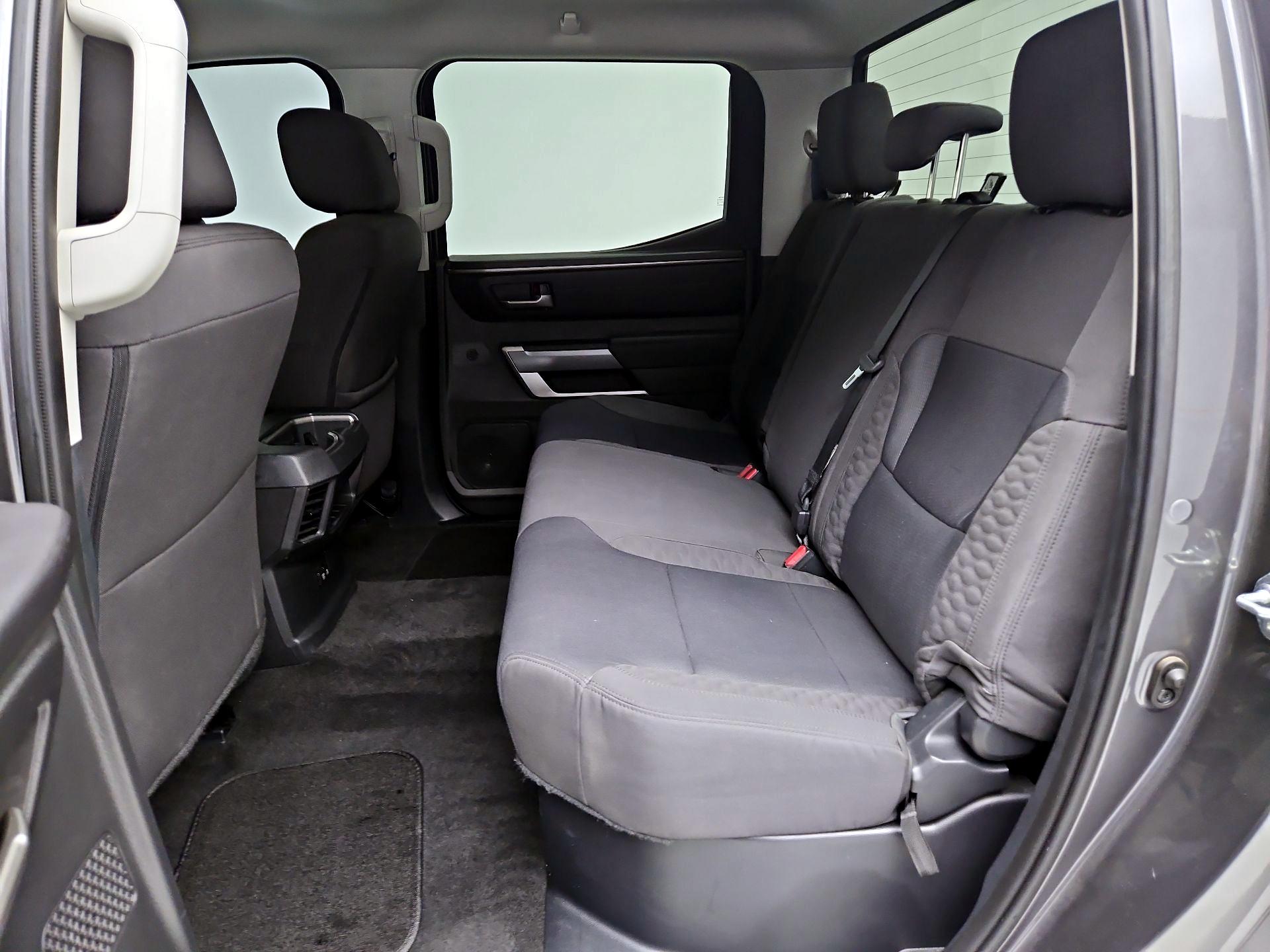 Thumbnail: 2024 Toyota Tundra - 19