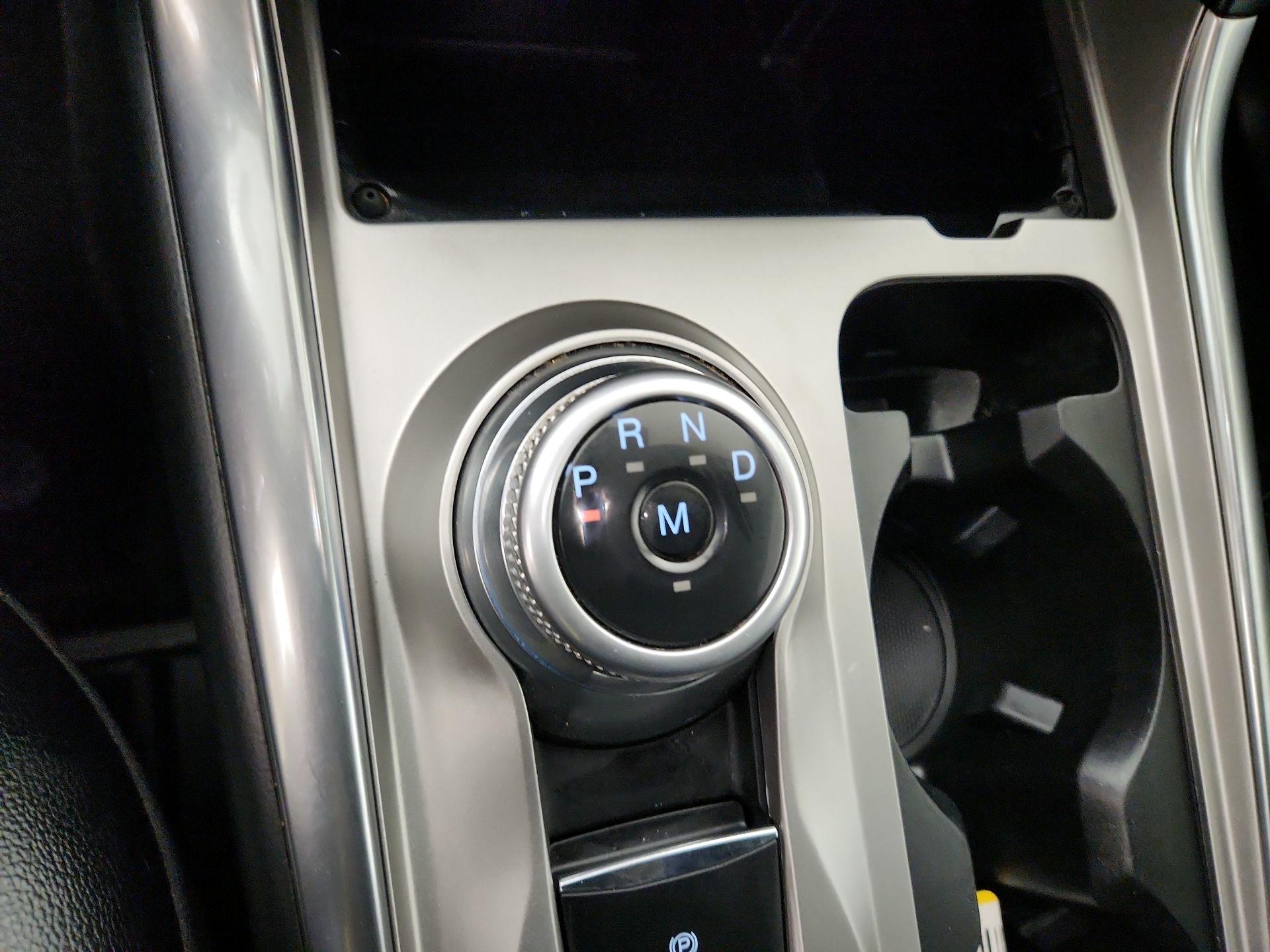 Thumbnail: 2020 Ford Explorer - 17