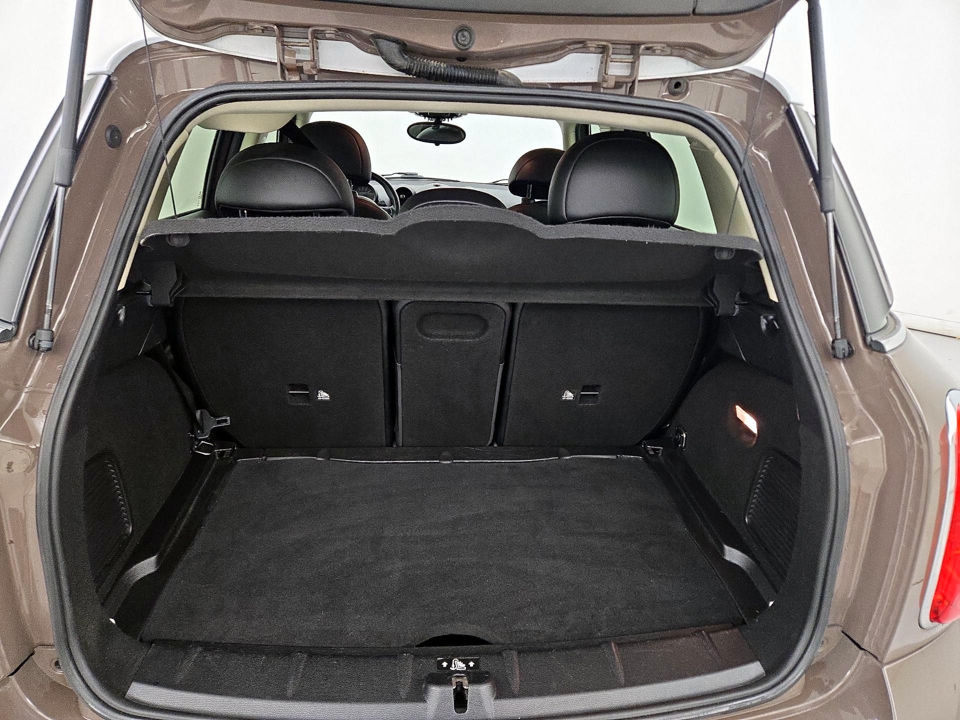 Thumbnail: 2015 MINI Cooper Countryman - 17