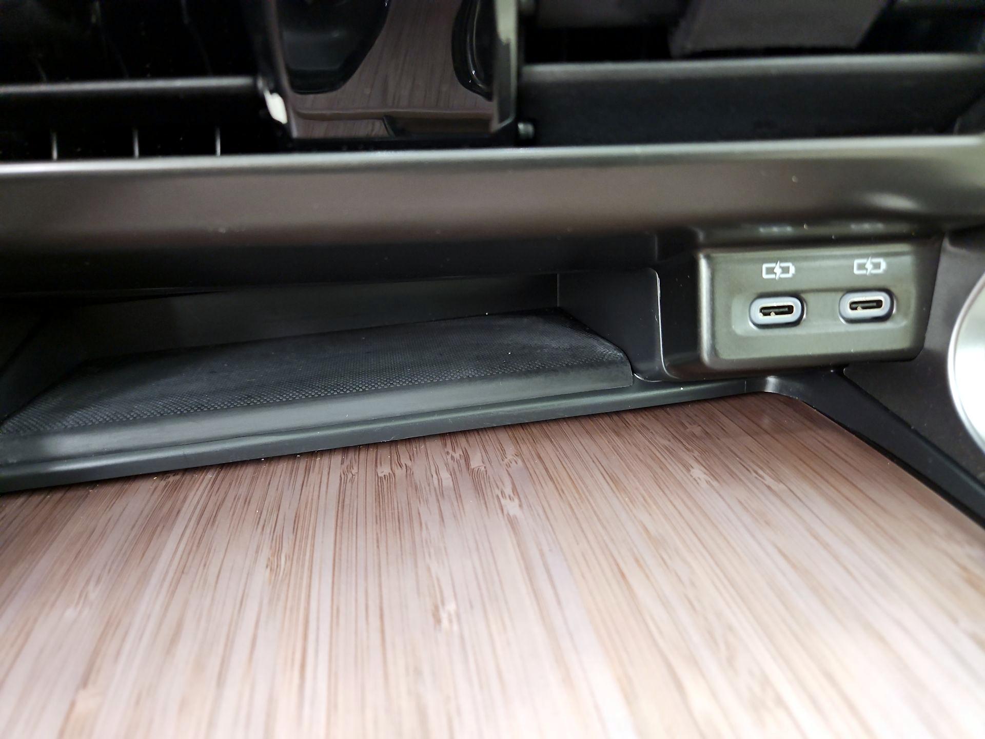 Thumbnail: 2024 Lexus RX - 18