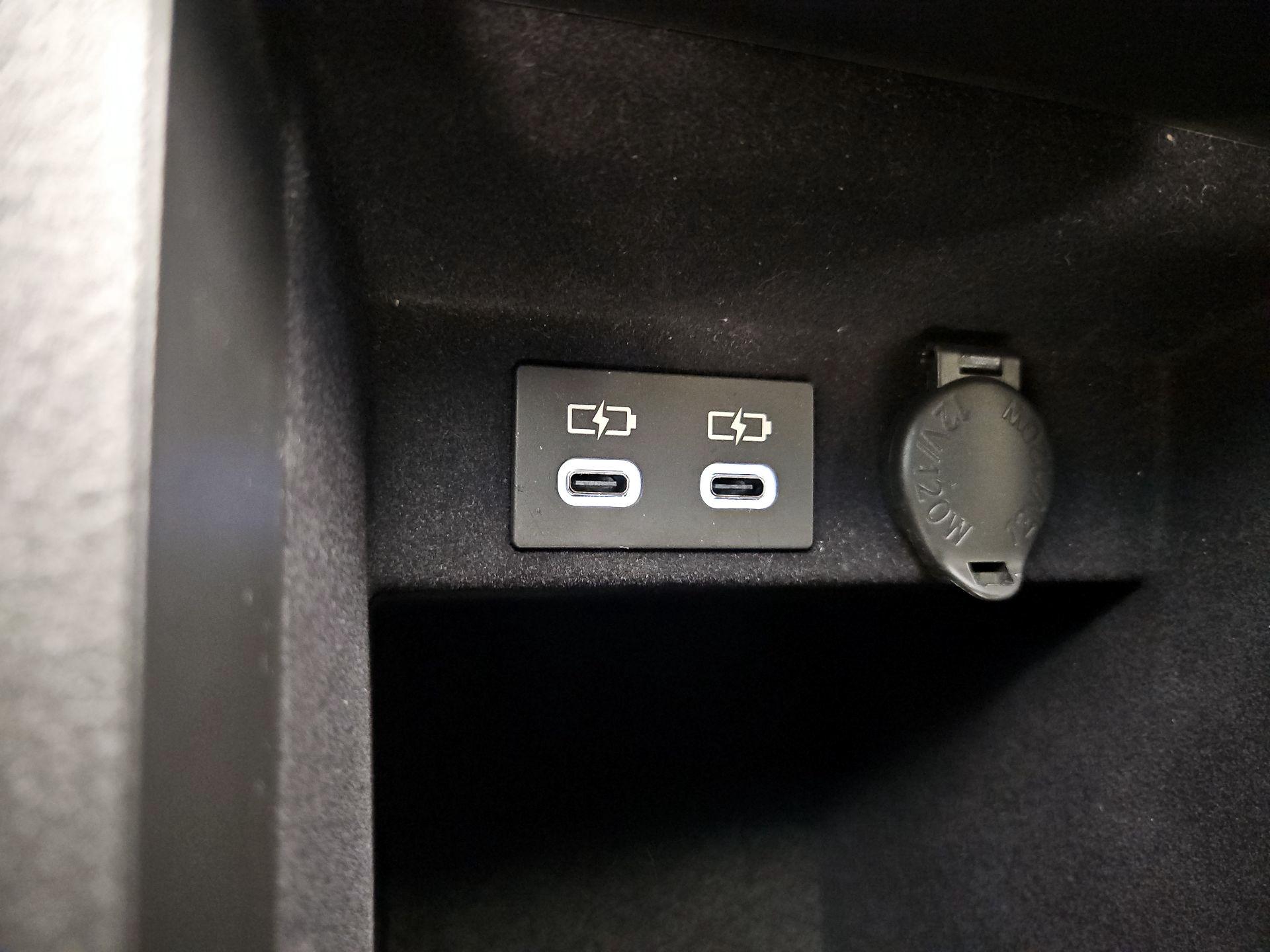 Thumbnail: 2025 Lexus ES - 18