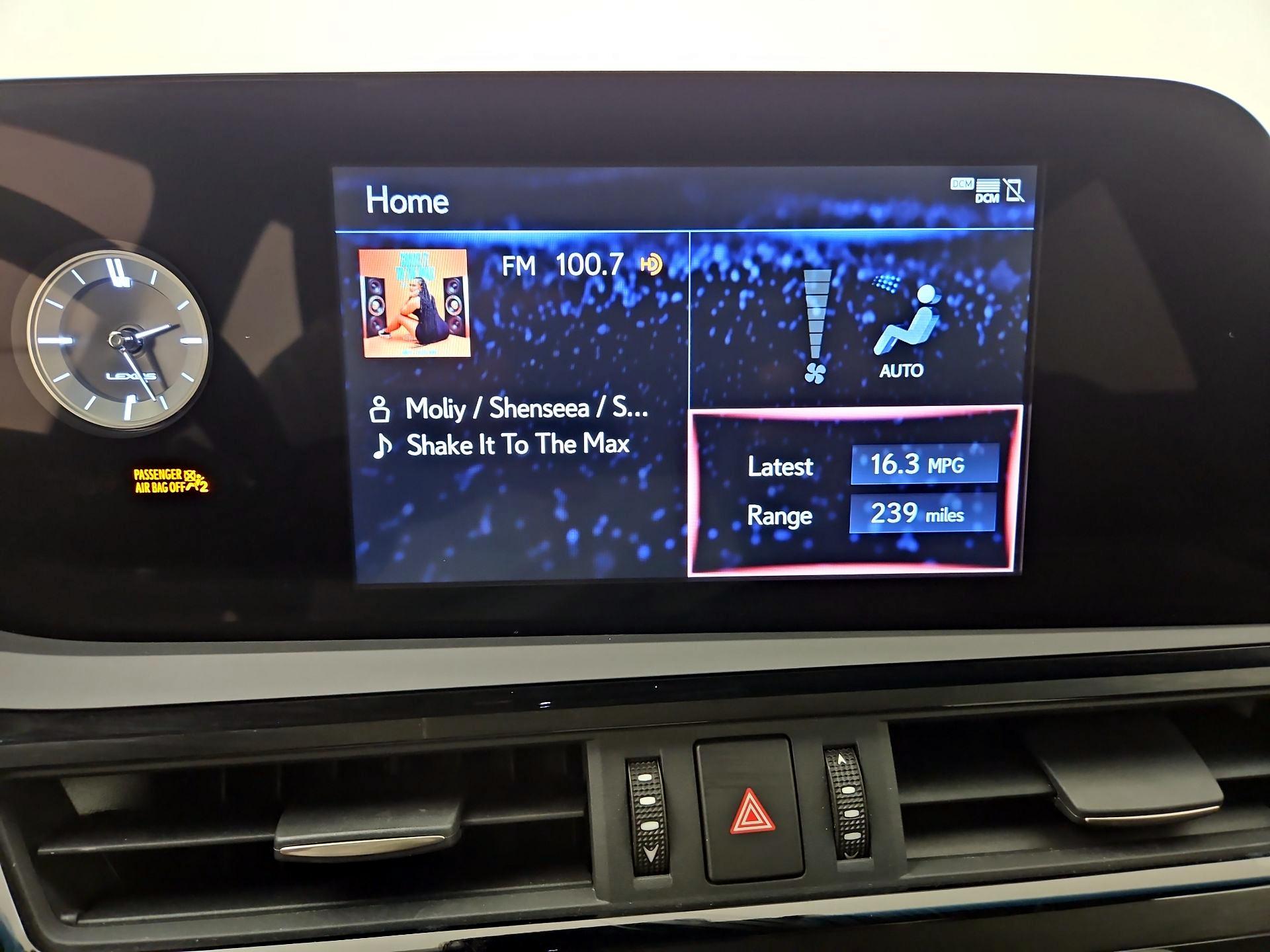 Thumbnail: 2022 Lexus ES - 15