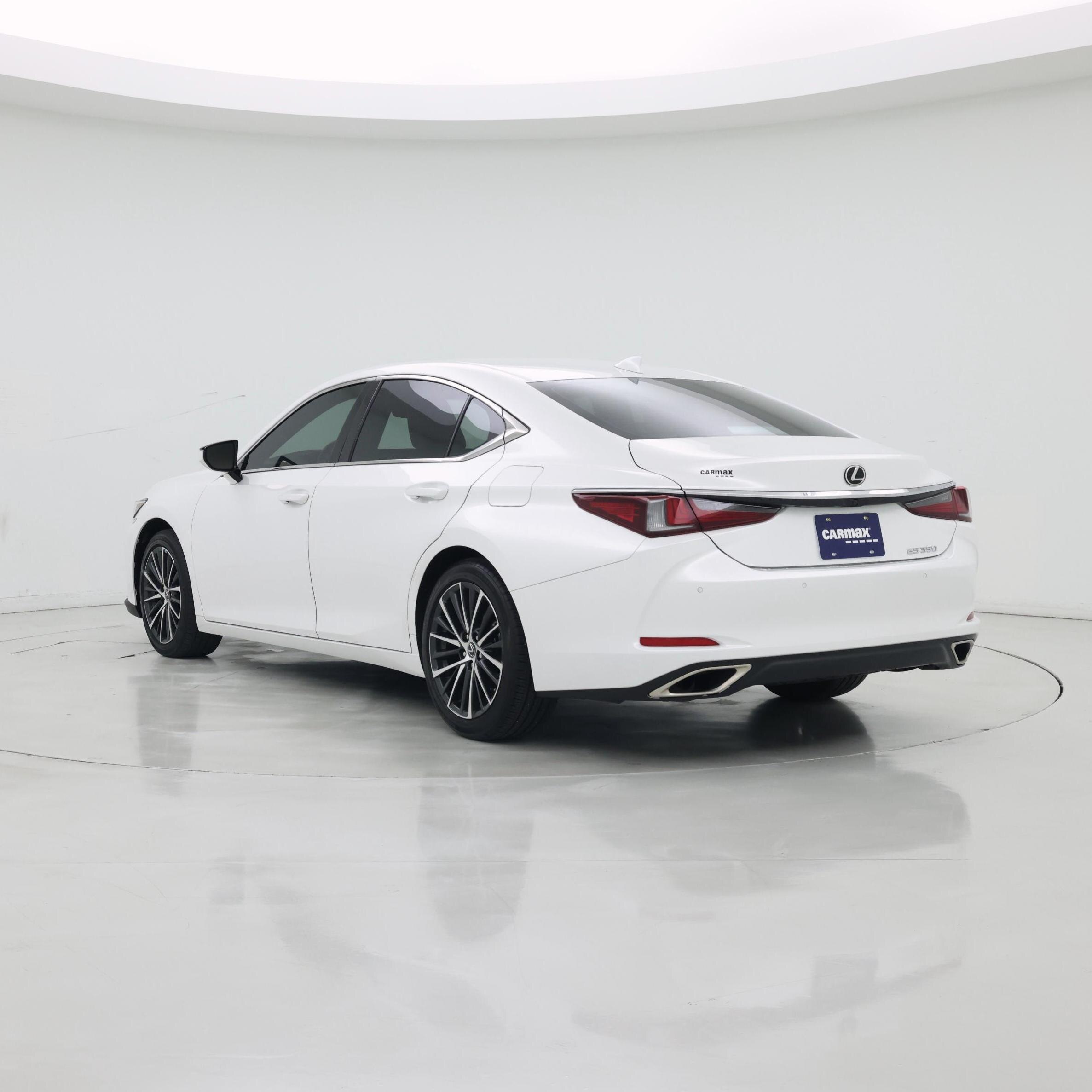 Thumbnail: 2022 Lexus ES - 2