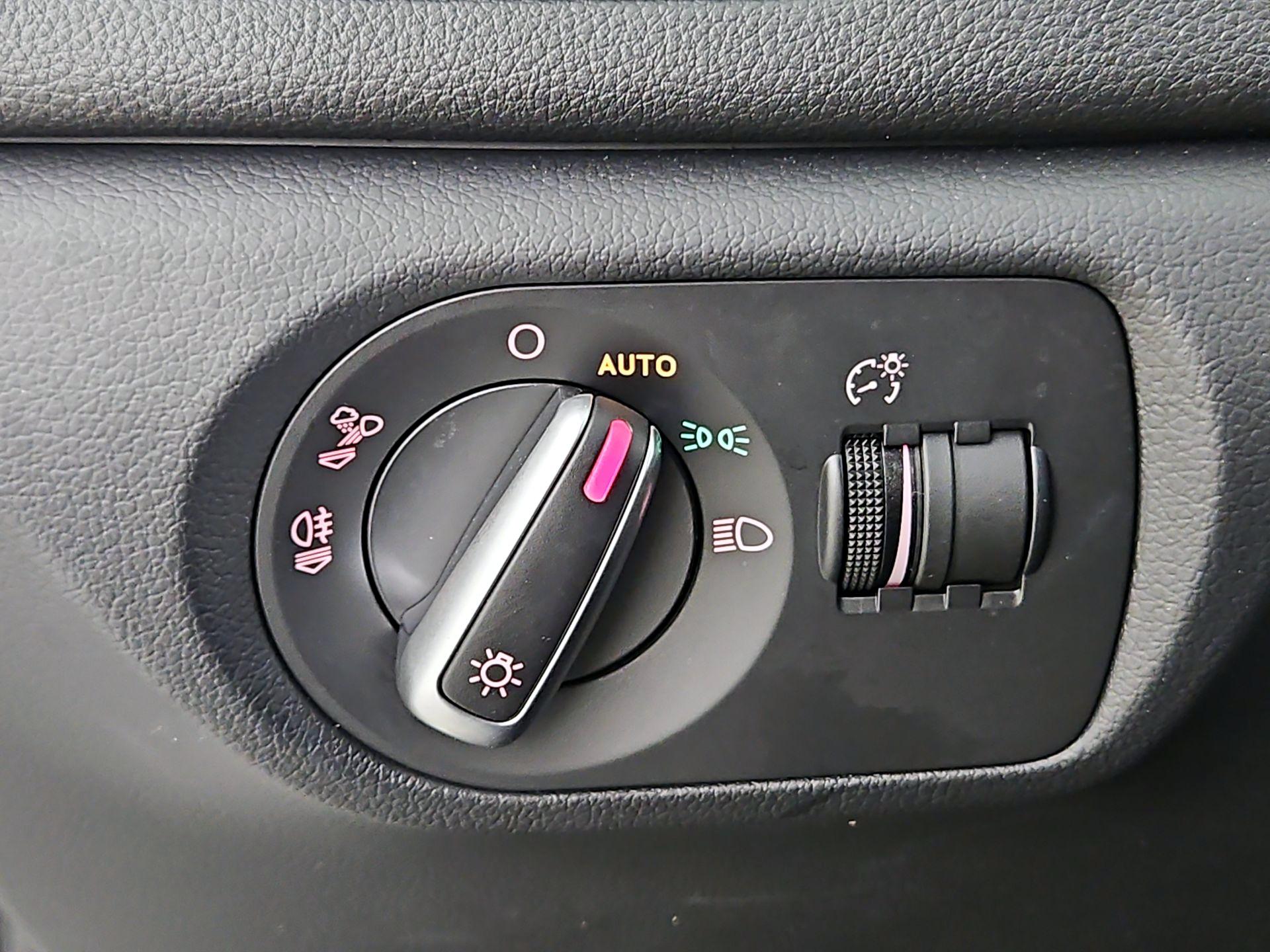 Thumbnail: 2016 Audi Q3 - 13