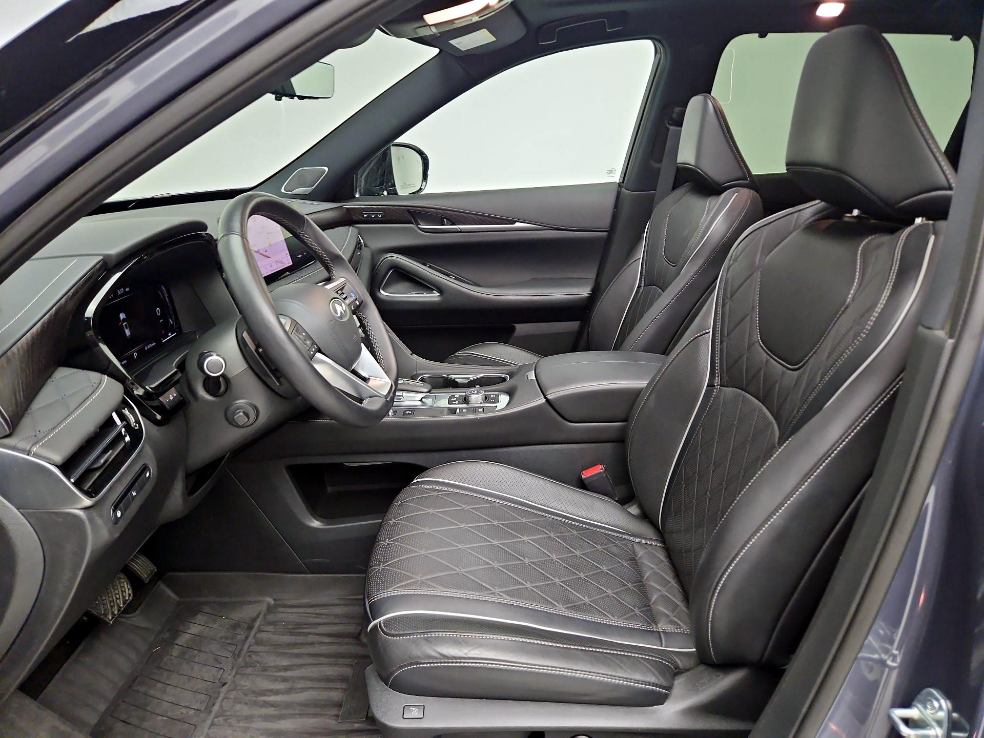 Thumbnail: 2023 INFINITI QX60 - 11