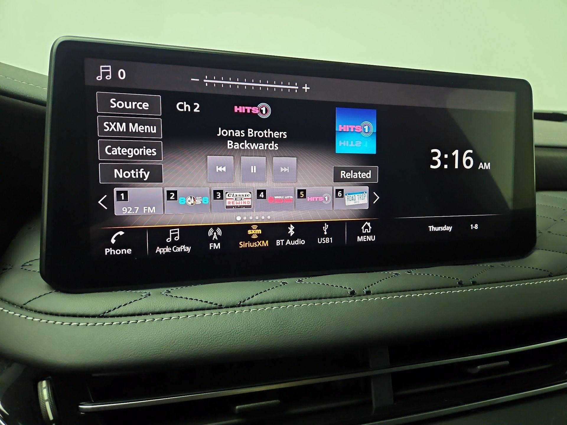 Thumbnail: 2023 INFINITI QX60 - 16