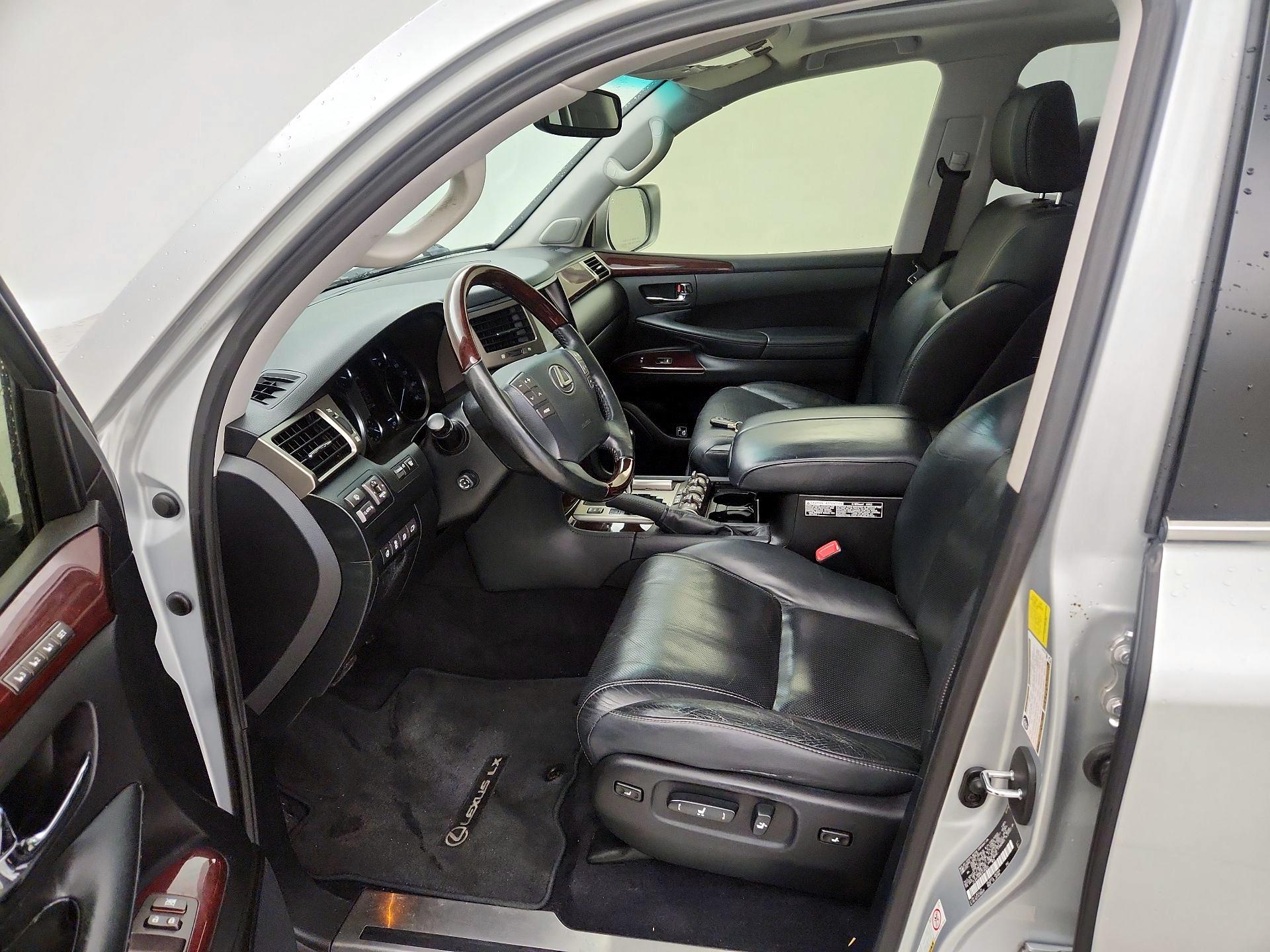 Thumbnail: 2014 Lexus LX - 11