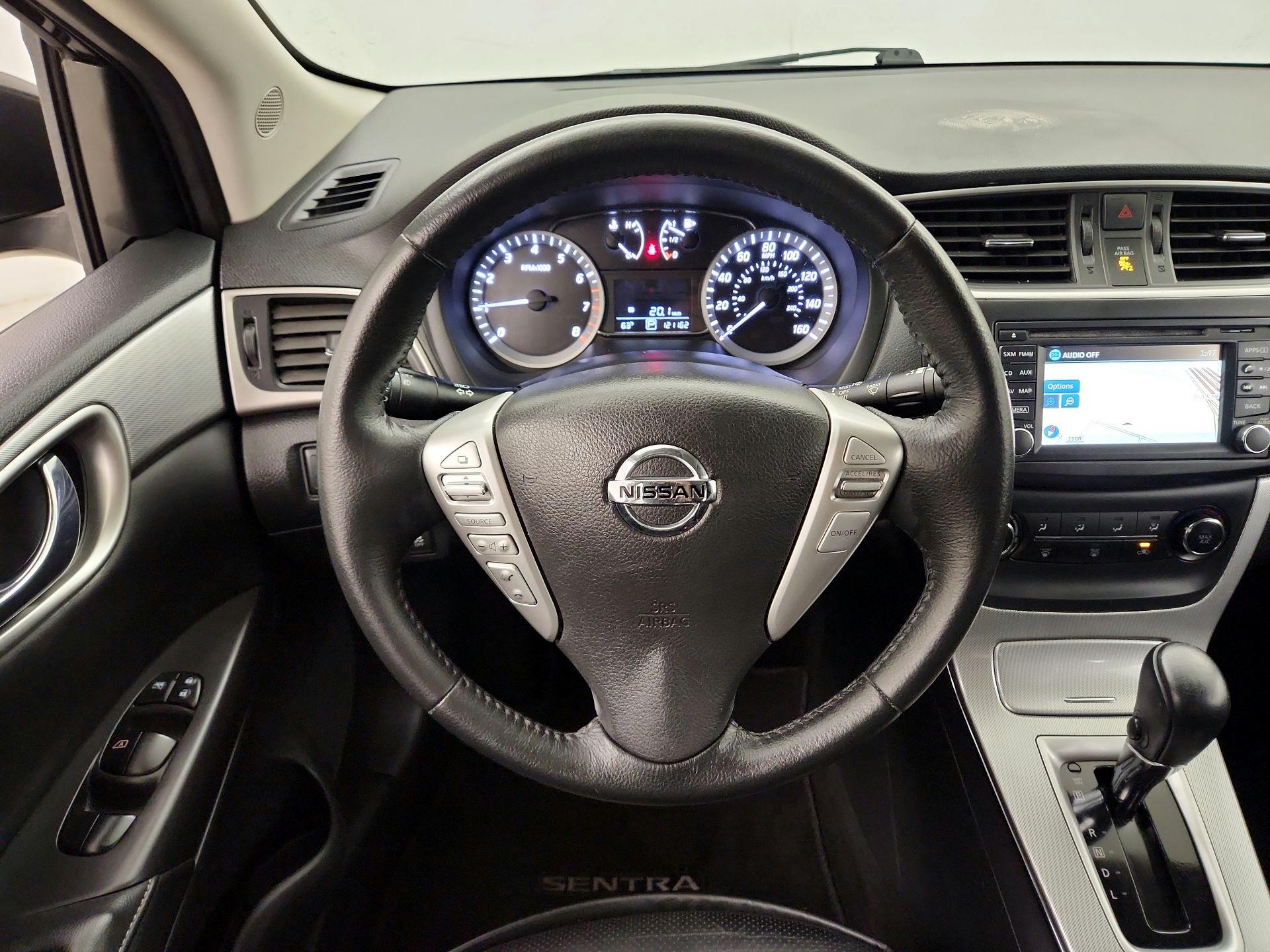 Thumbnail: 2015 Nissan Sentra - 10