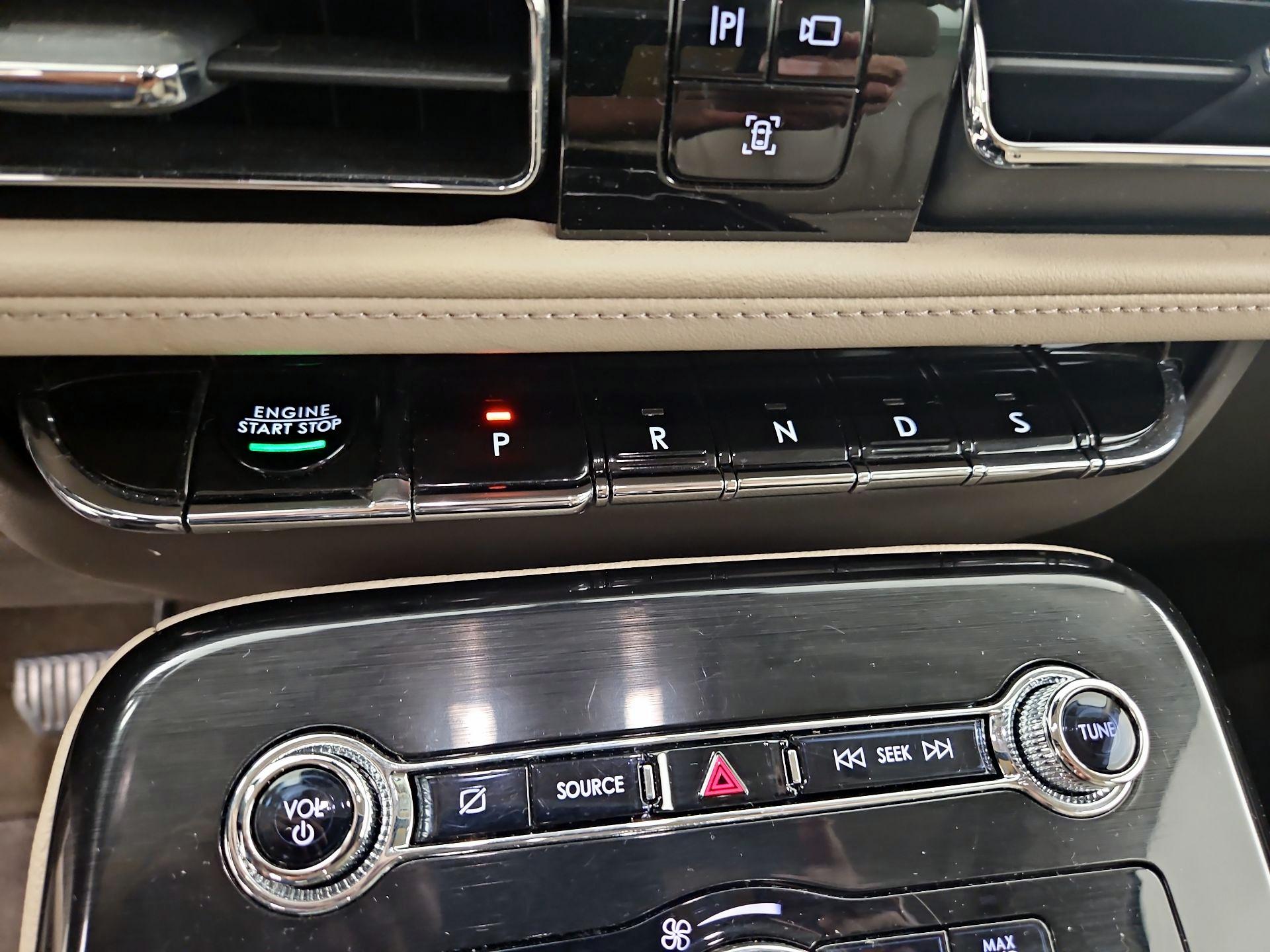 Thumbnail: 2023 Lincoln Nautilus - 18