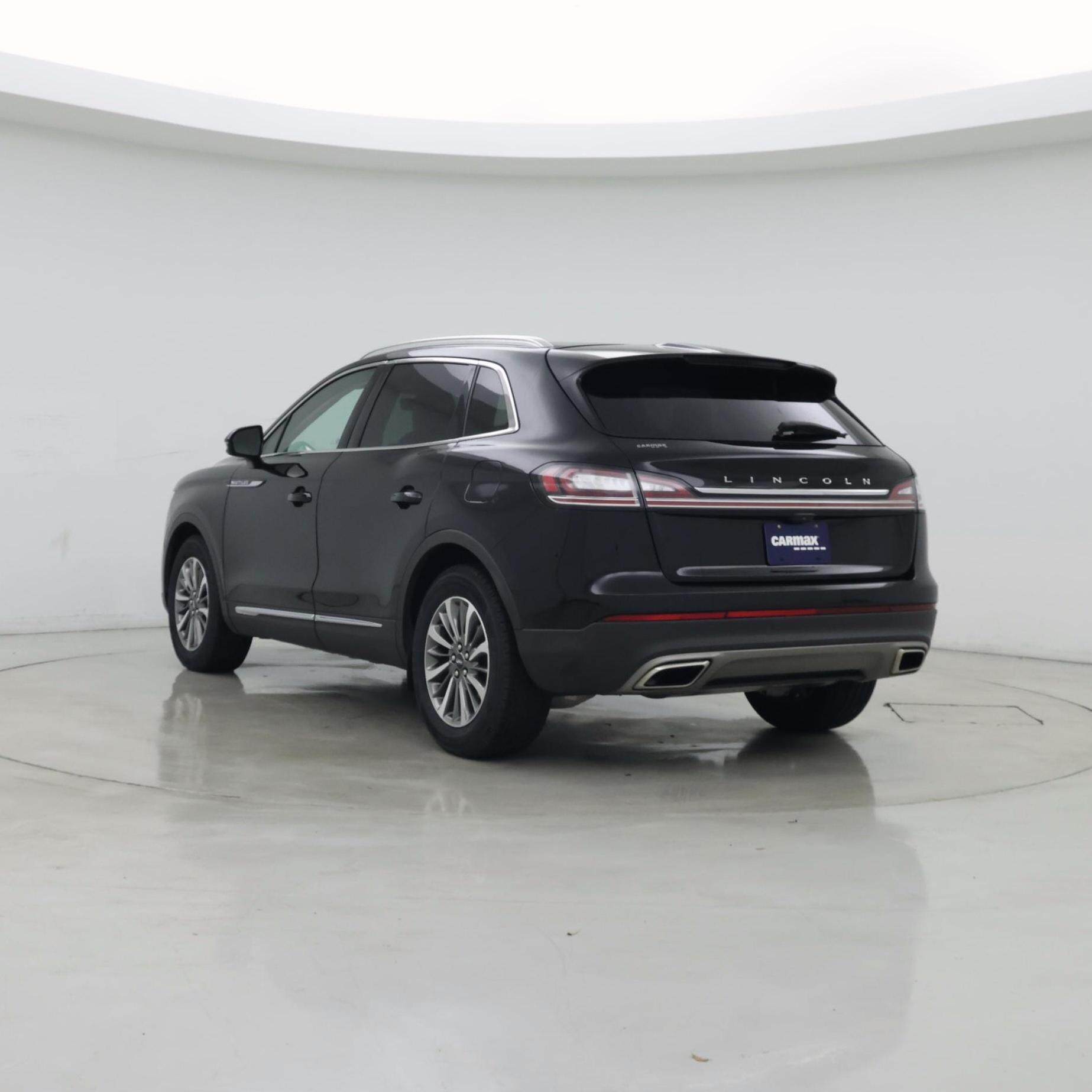 Thumbnail: 2023 Lincoln Nautilus - 2