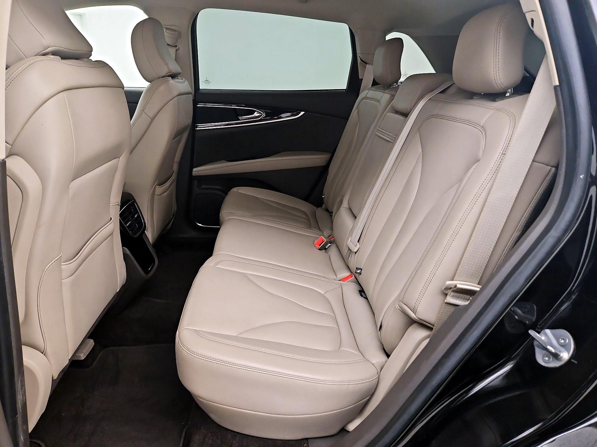 Thumbnail: 2023 Lincoln Nautilus - 20